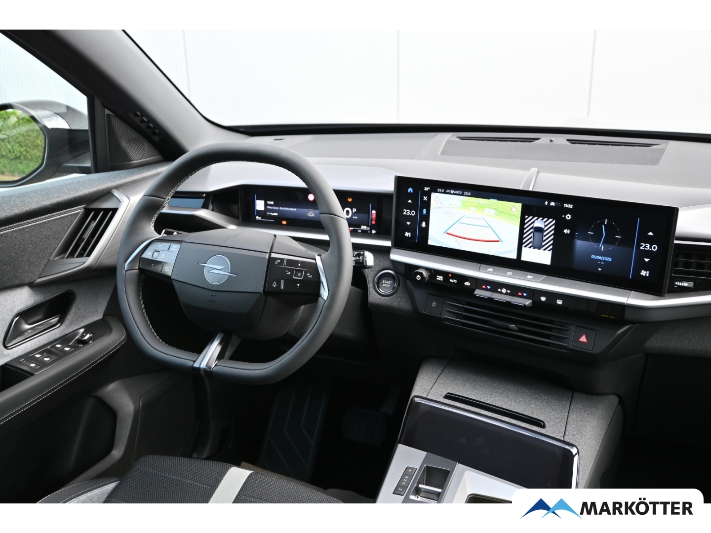 Fahrzeugabbildung Opel Grandland 1.2 Mhev Edition ACC+Kamera+Allwetter