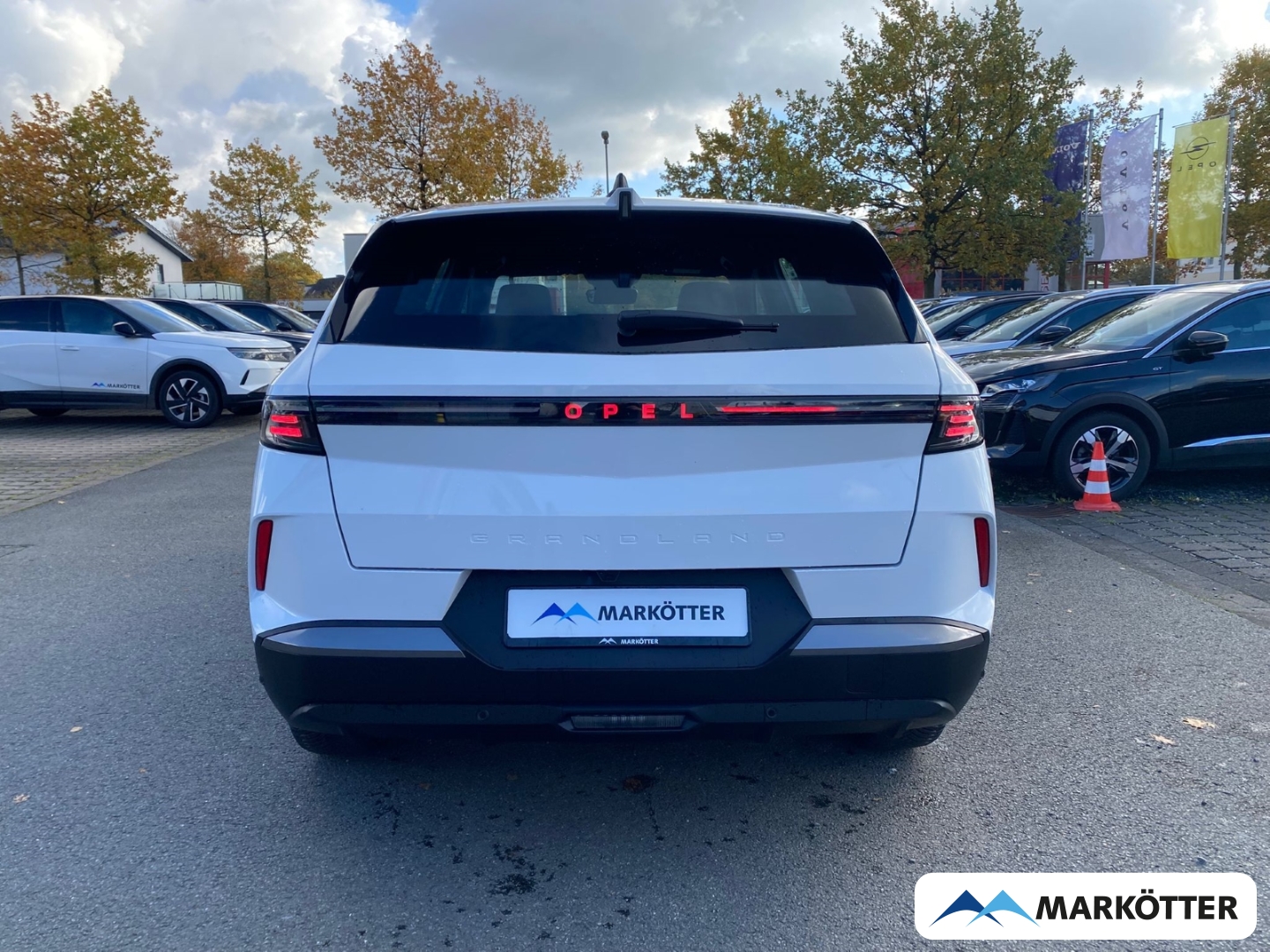 Fahrzeugabbildung Opel Grandland 1.2 Mhev Edition ACC+Kamera+Allwetter