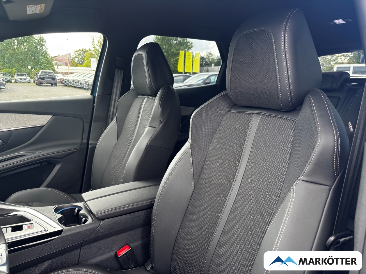 Fahrzeugabbildung Peugeot 3008 GT 360°/ACC/BLIS/SHZ/FOCAL/NAVI/KLIMA