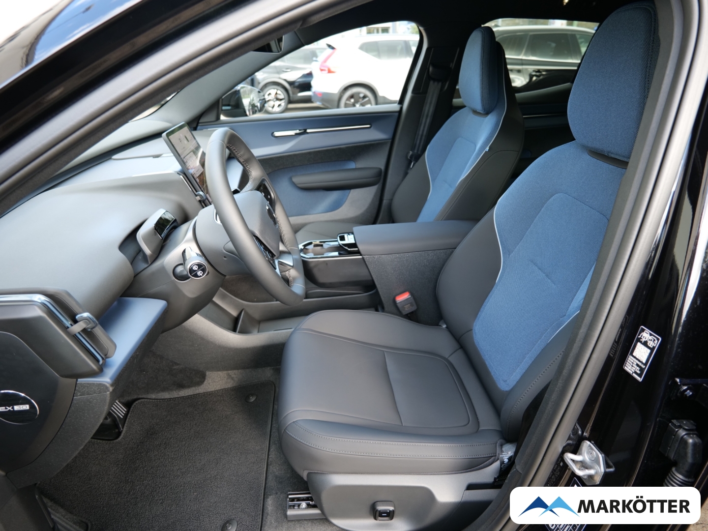Fahrzeugabbildung Volvo EX30 Plus Plus Extended Range