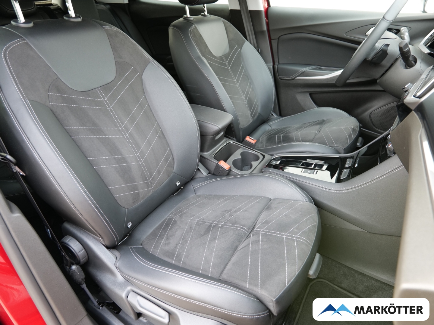 Fahrzeugabbildung Opel Grandland 1.2 Hybrid GS Line Black Navi/Voll-LED/Kamera/BLIS