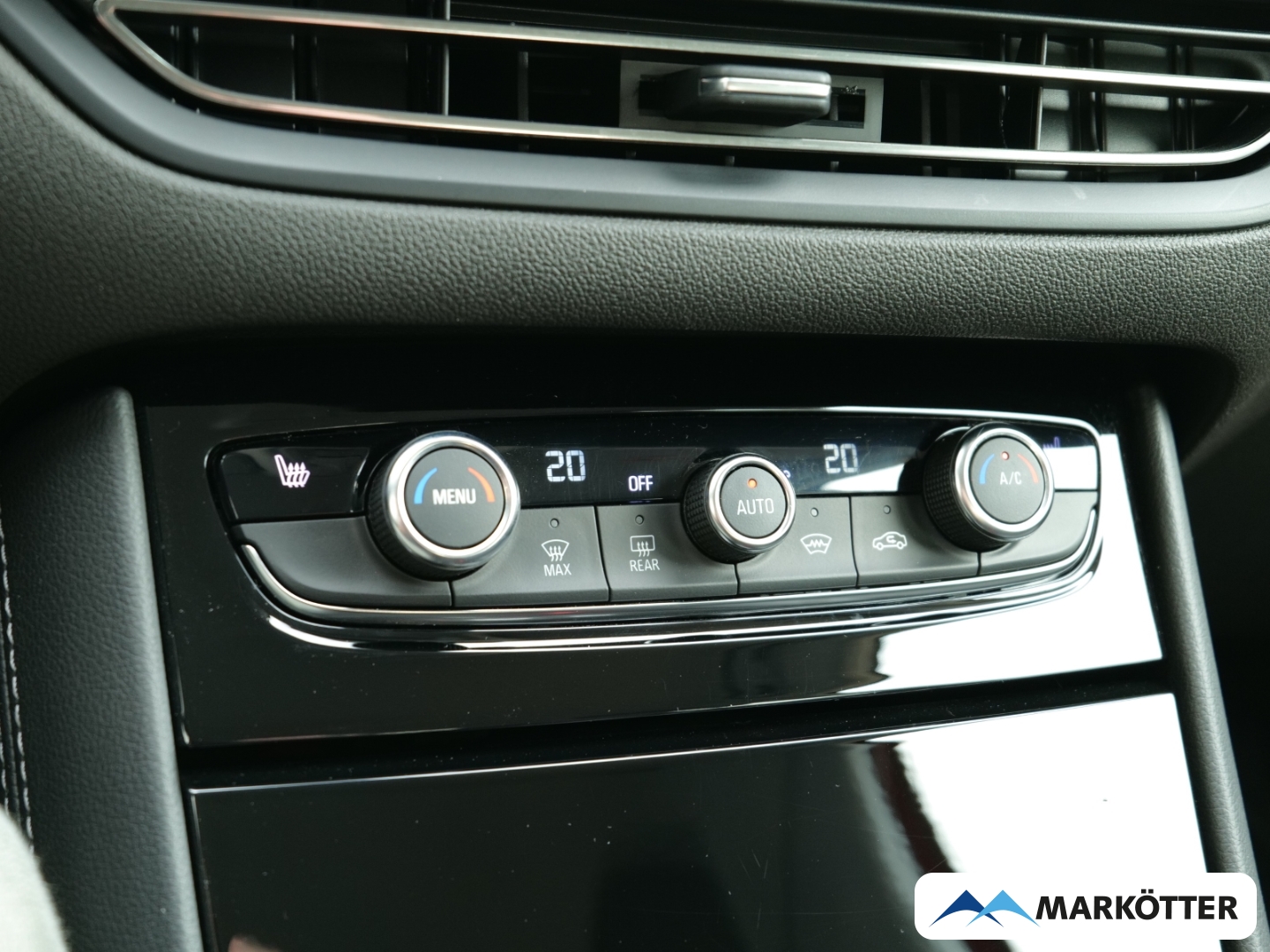 Fahrzeugabbildung Opel Grandland 1.2 Hybrid GS Line Black Navi/Voll-LED/Kamera/BLIS