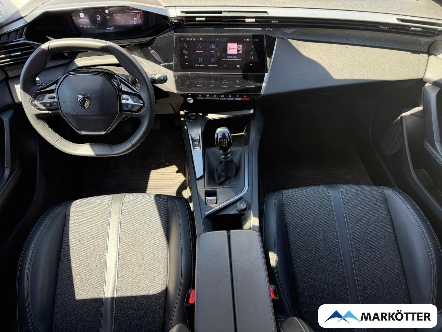 Fahrzeugabbildung Peugeot 308 Allure Pack 1.2 PureTech 130 SHZ/CAM180°/LED