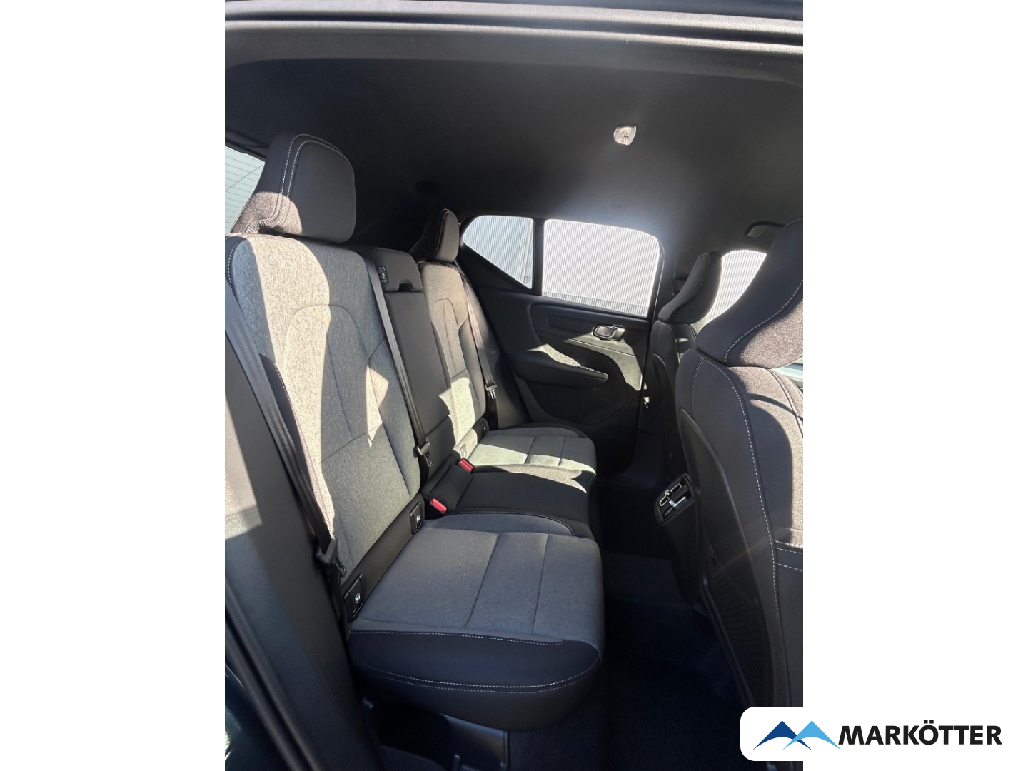 Fahrzeugabbildung Volvo XC40 B3 Plus Black Edition 2WD 360°/ACC/BLIS