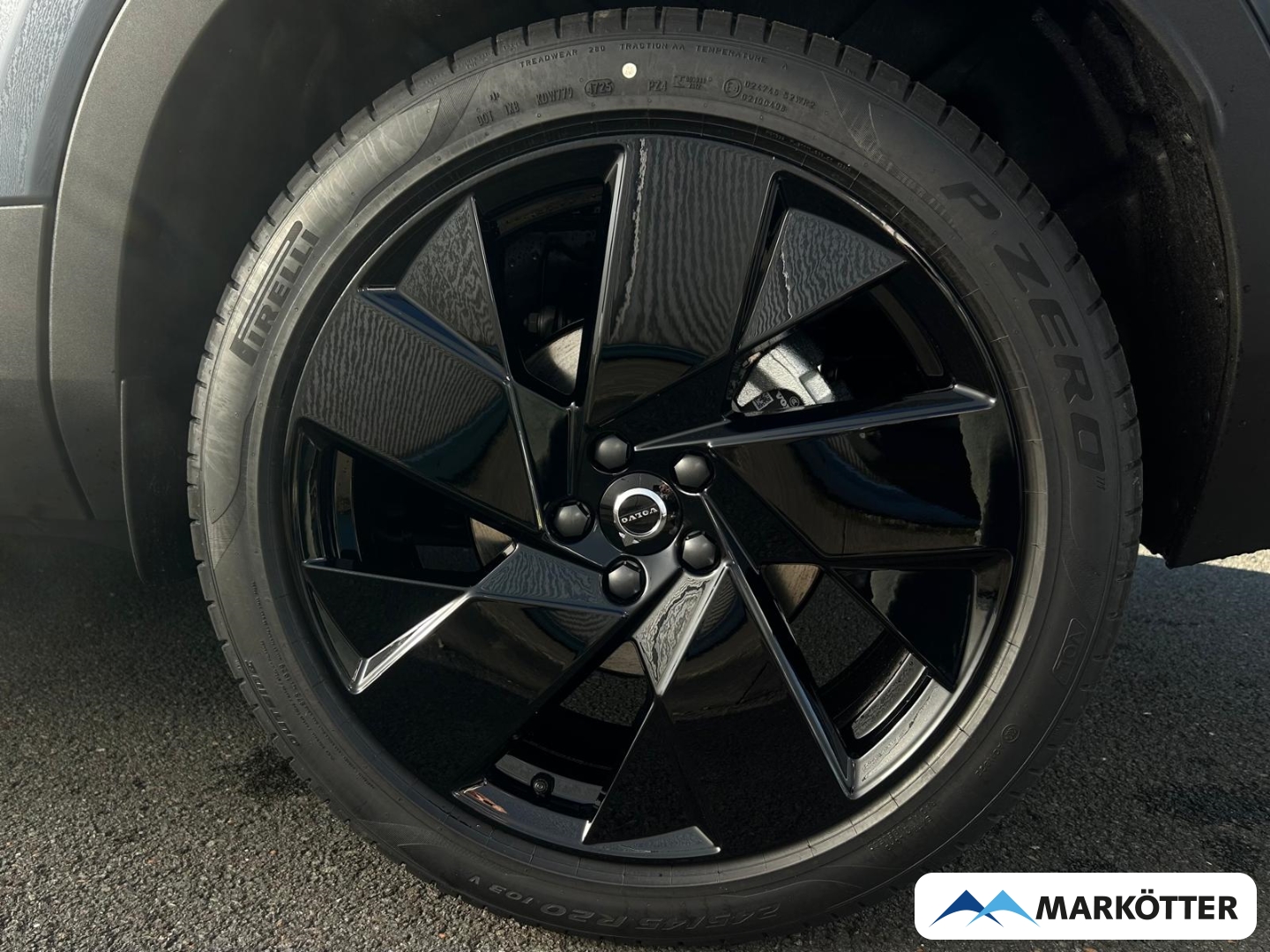 Fahrzeugabbildung Volvo XC40 B3 Plus Black Edition 2WD 360°/ACC/BLIS