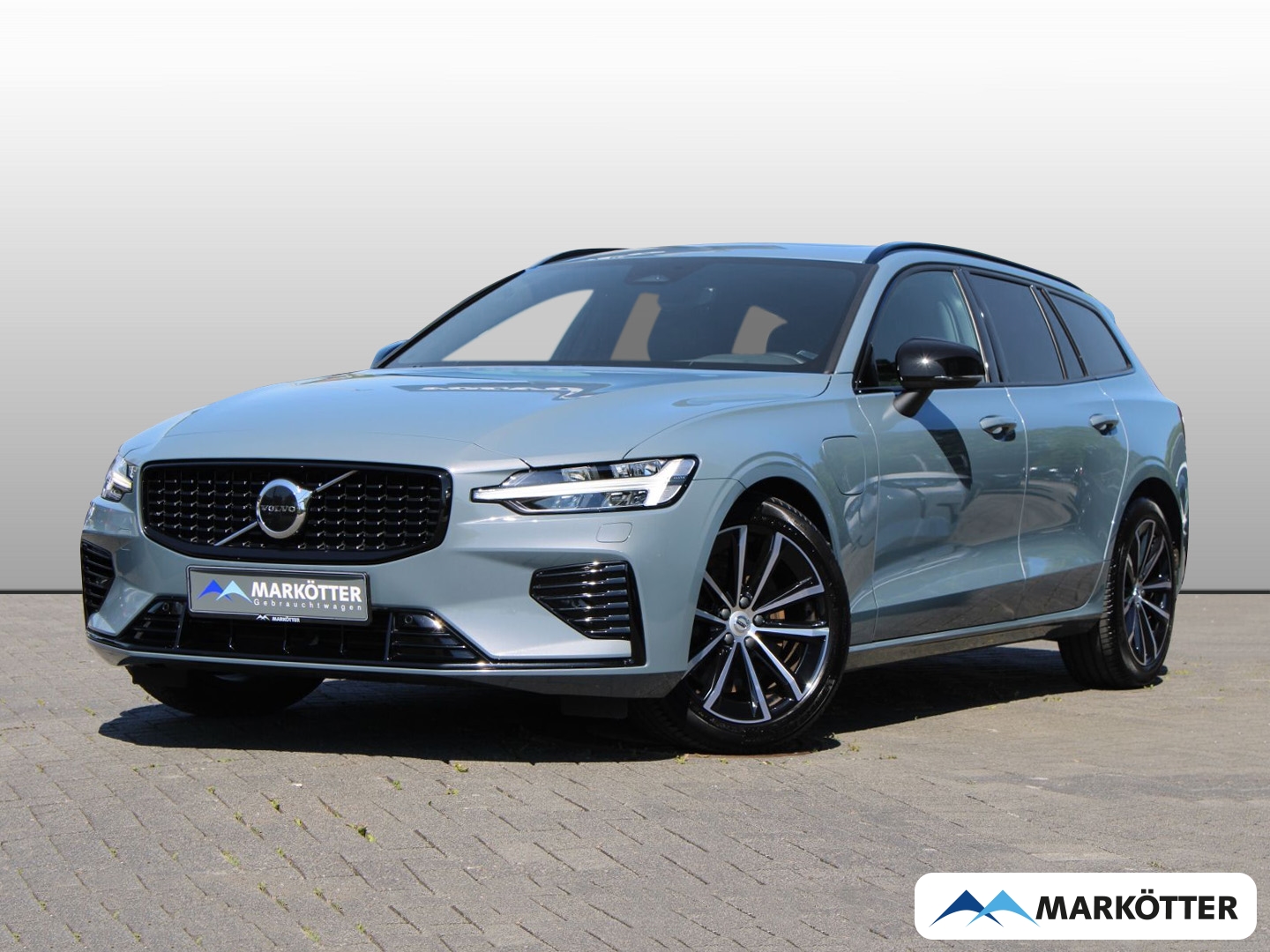 Fahrzeugabbildung Volvo V60 Plus Dark AWD/NAVI/PDC/CAM/Fshz/SHZ/PANO/