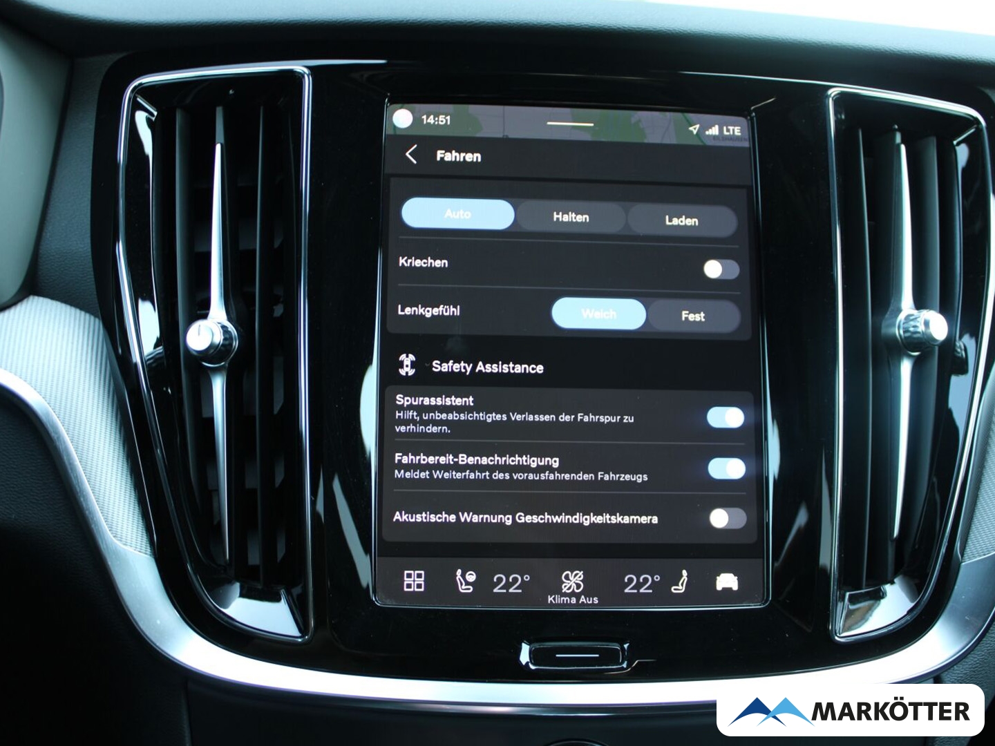 Fahrzeugabbildung Volvo V60 Plus Dark AWD/NAVI/PDC/CAM/Fshz/SHZ/PANO/