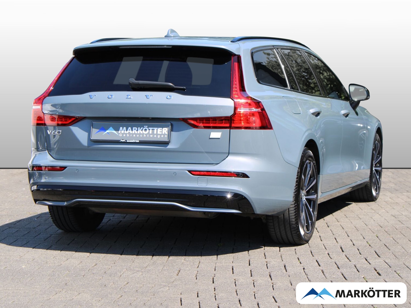 Fahrzeugabbildung Volvo V60 Plus Dark AWD/NAVI/PDC/CAM/Fshz/SHZ/PANO/