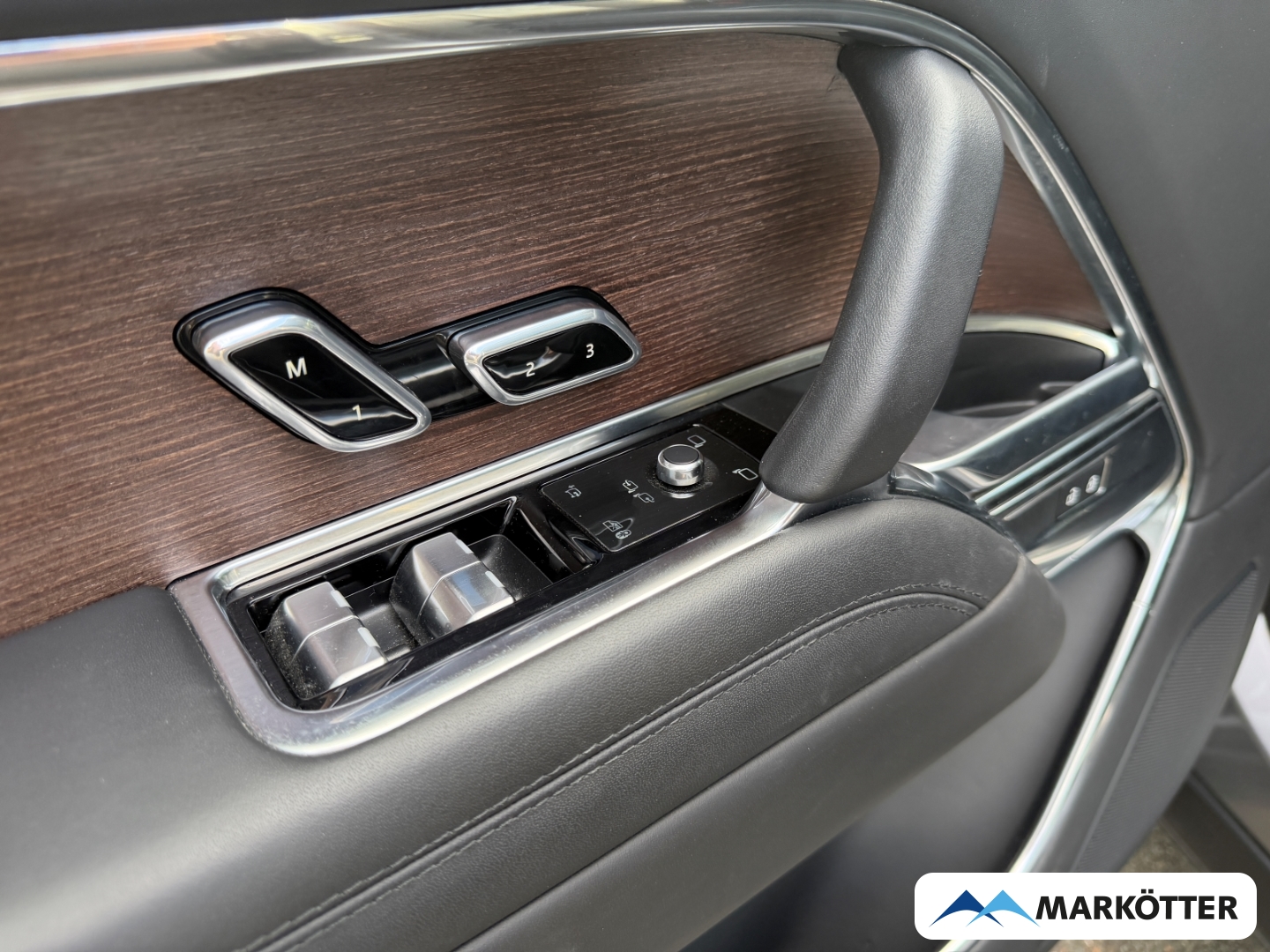 Fahrzeugabbildung Land Rover Range Rover P510e SWB Autobiography Massage/22''