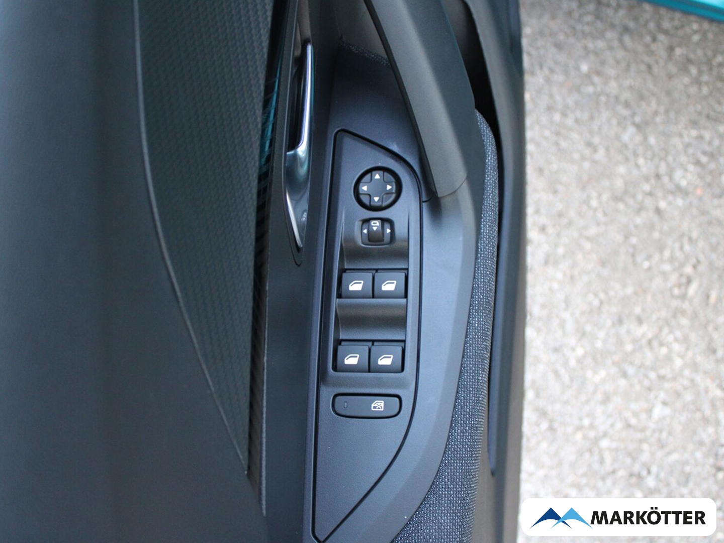 Fahrzeugabbildung Peugeot 2008 Hybrid 145 Business, 180° Kamera, Klimaautomatik, Navi