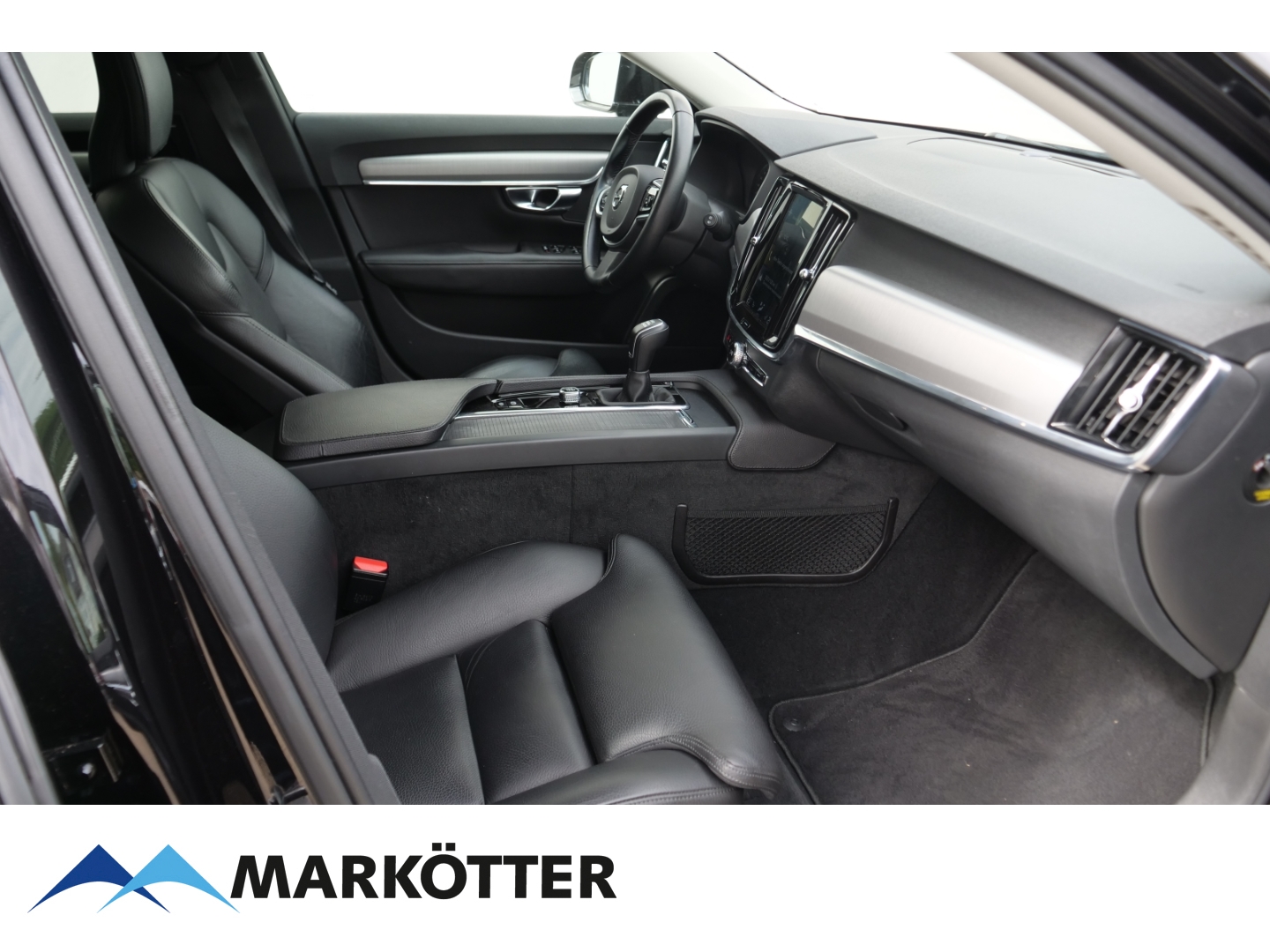 Fahrzeugabbildung Volvo V90 D3 Momentum LED/Kamera/Family-P./AHK