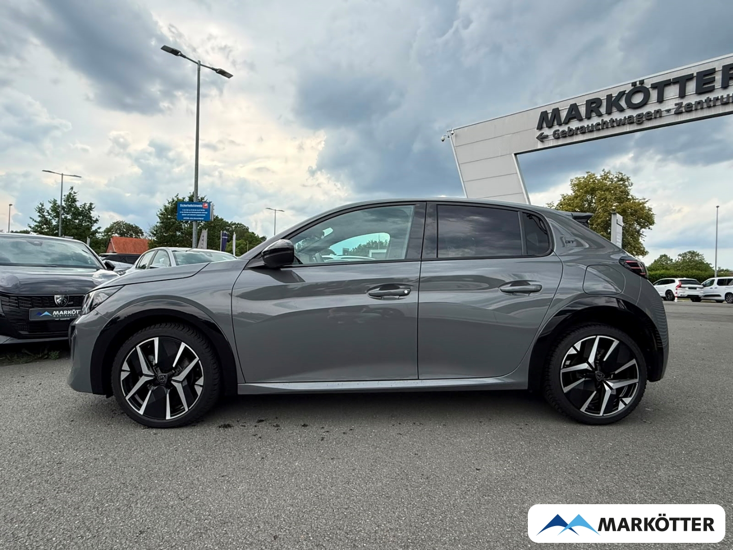 Fahrzeugabbildung Peugeot 208 1.2 GT BLIS/CAM/KLIMA/SHZ/APPLE/NAVI/MASSAGE
