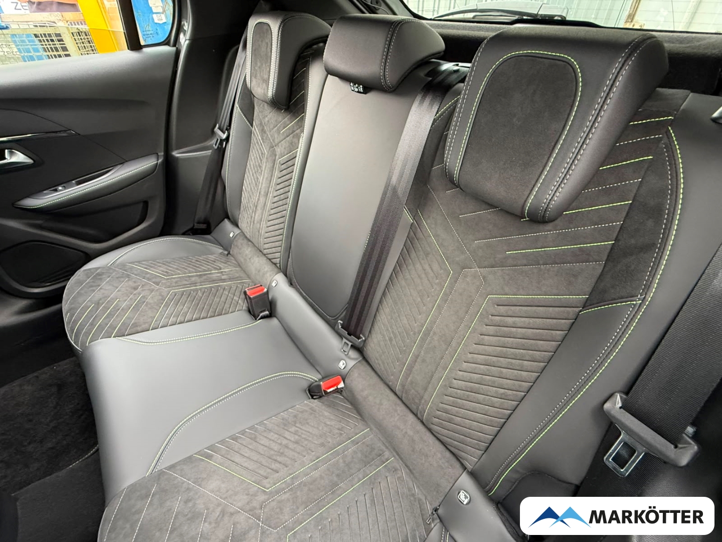 Fahrzeugabbildung Peugeot 208 1.2 GT BLIS/CAM/KLIMA/SHZ/APPLE/NAVI/MASSAGE