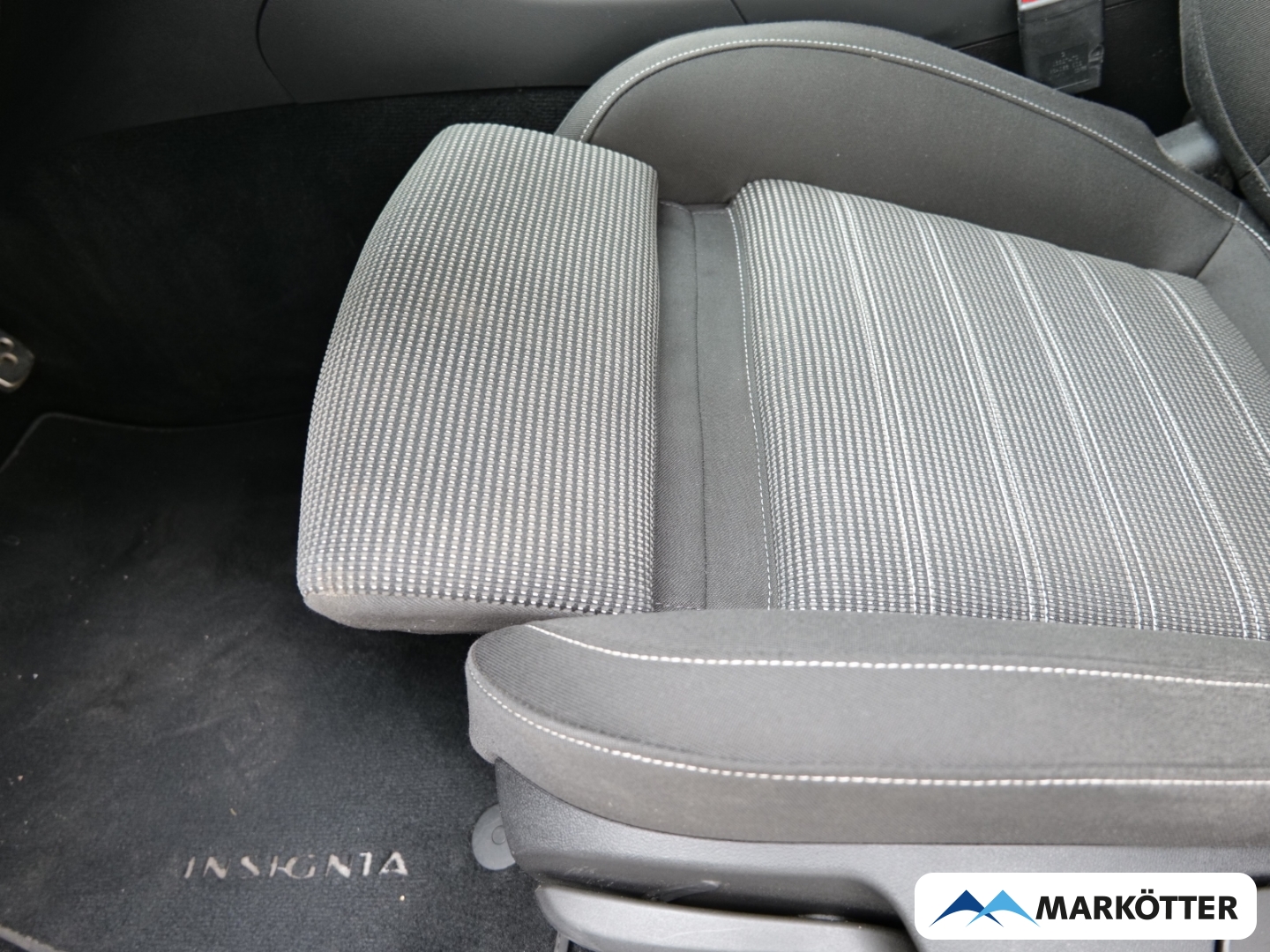 Fahrzeugabbildung Opel Insignia ST Sport 2.0 CDTI Navi/Xenon/Touch/AHK