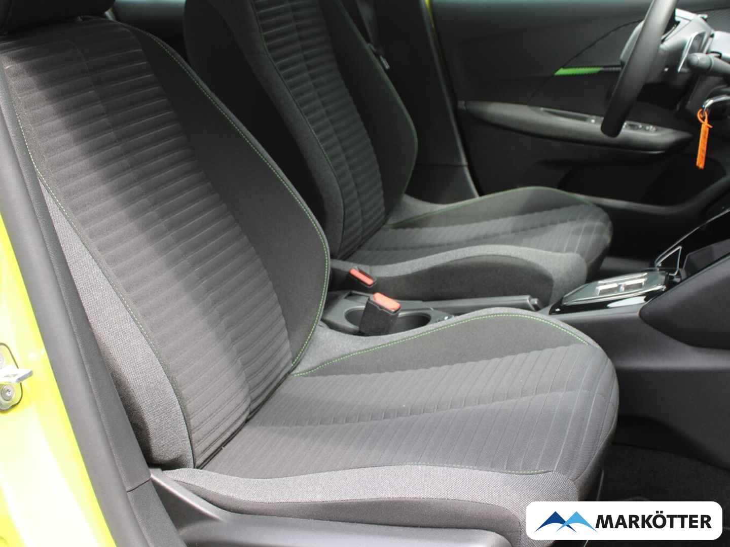 Fahrzeugabbildung Peugeot 208 Hybrid 100 Active /SHZ/PDC/