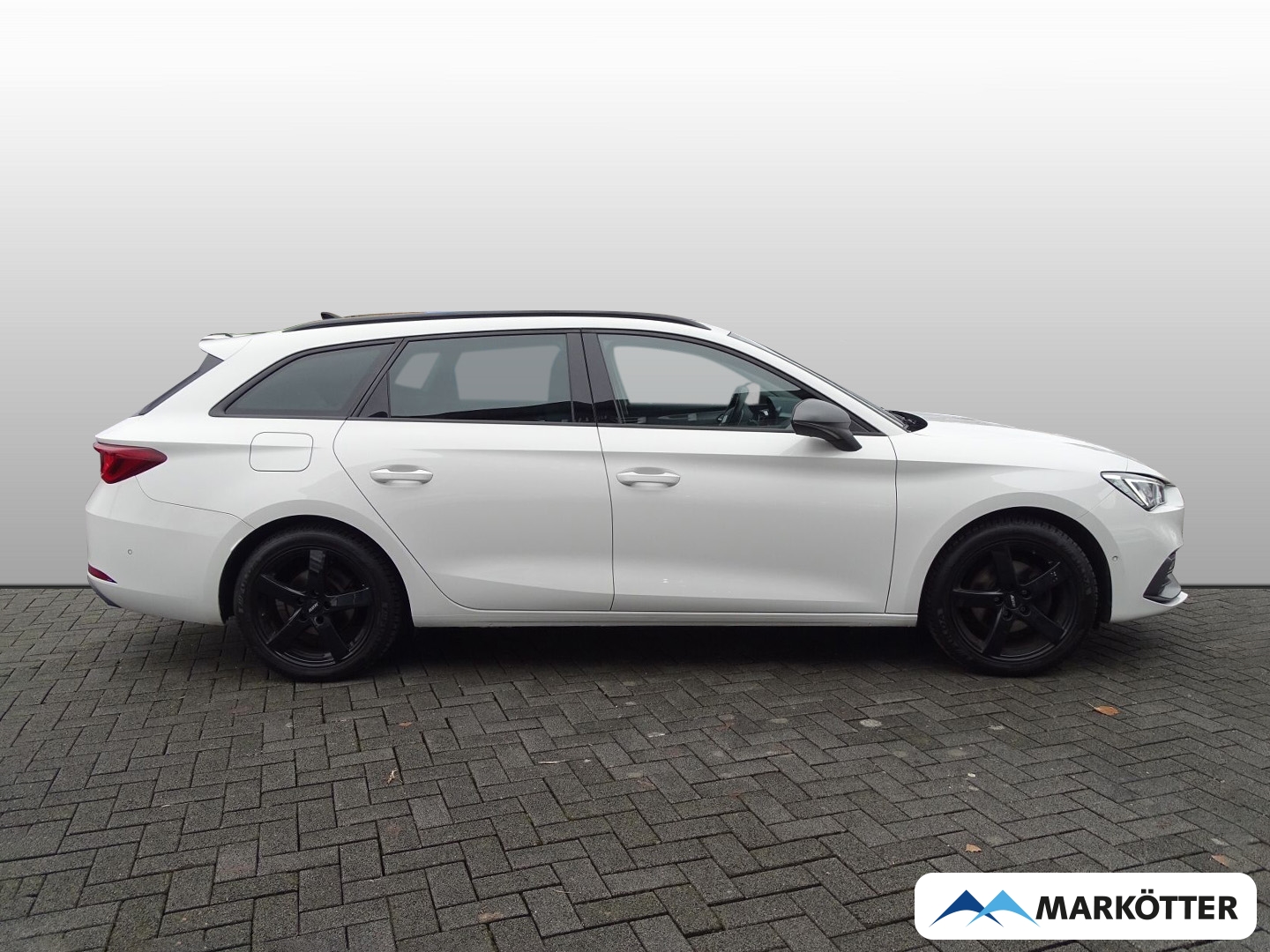 Fahrzeugabbildung SEAT Leon Sportstourer FR ACC/PDC/LED/LHZ/CarPlay