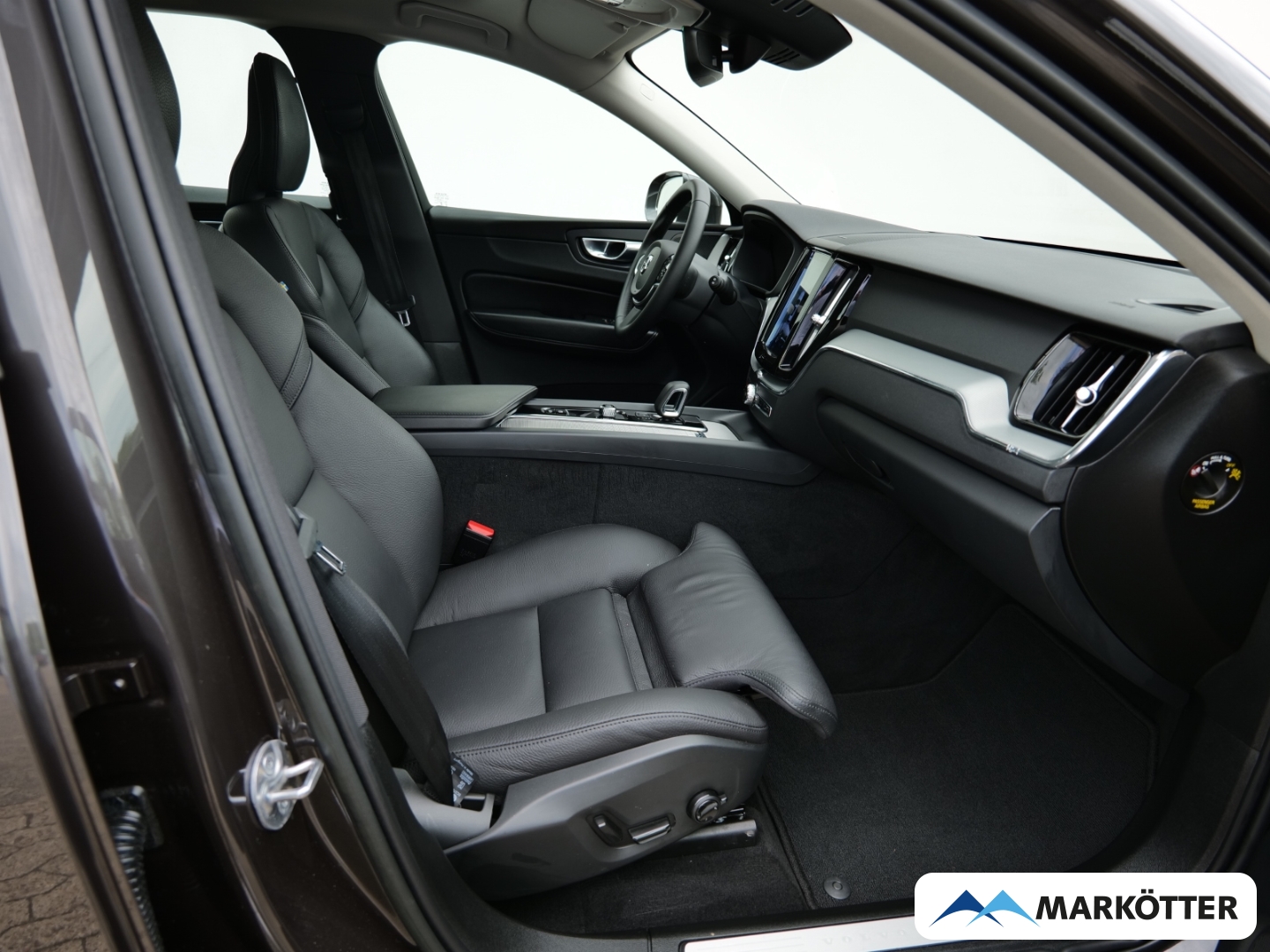 Fahrzeugabbildung Volvo XC60 B4 AWD Plus Bright /20 Zoll/360/ACC/