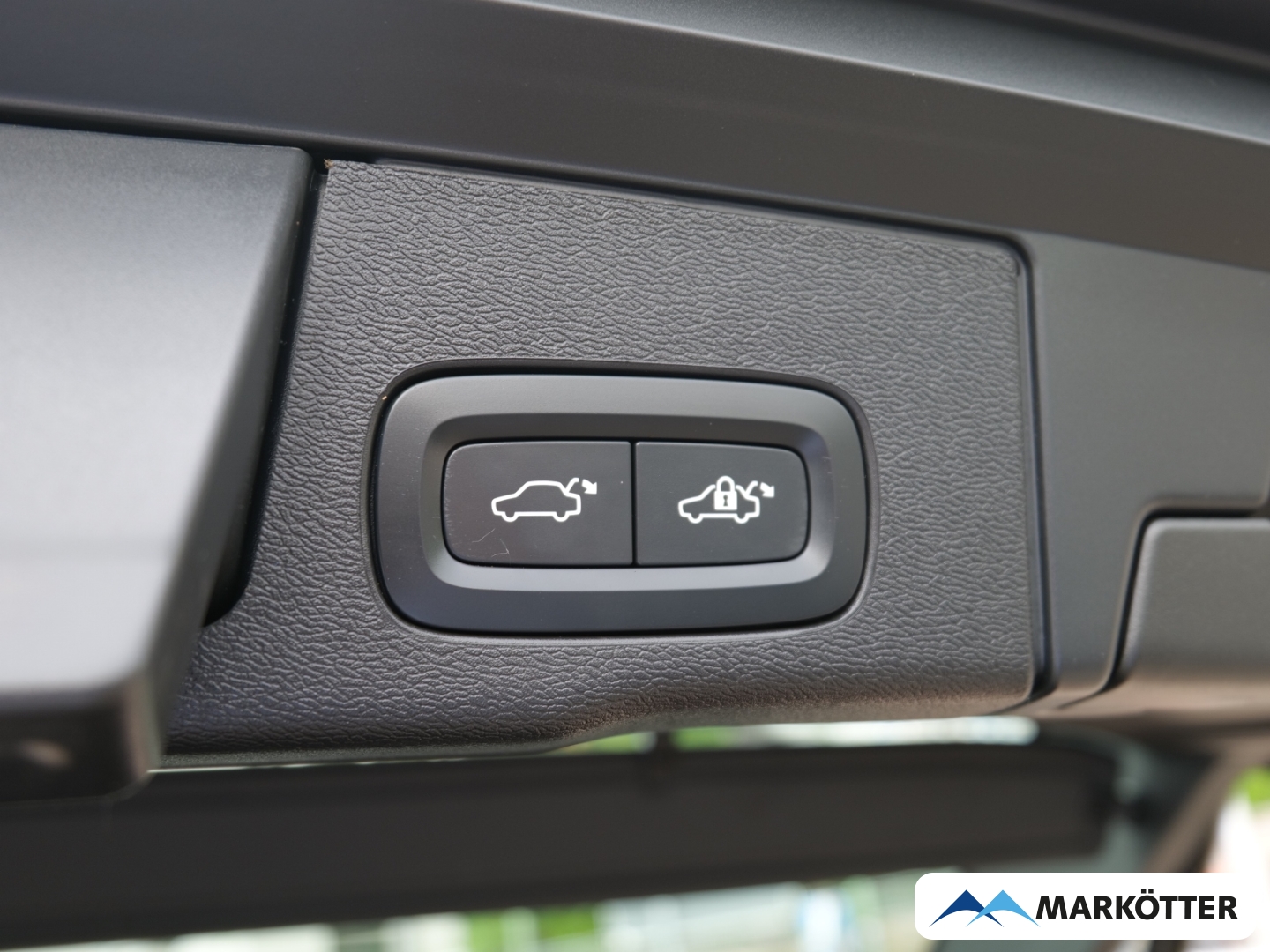 Fahrzeugabbildung Volvo XC60 B4 AWD Plus Bright /20 Zoll/360/ACC/