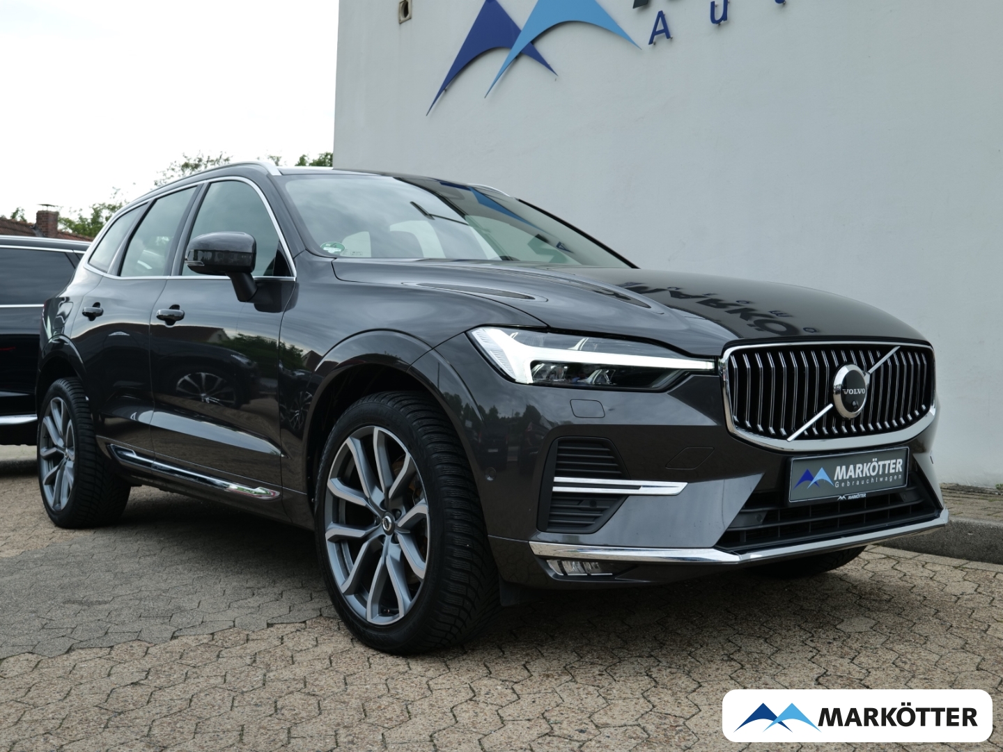 Fahrzeugabbildung Volvo XC60 B4 AWD Plus Bright /20 Zoll/360/ACC/