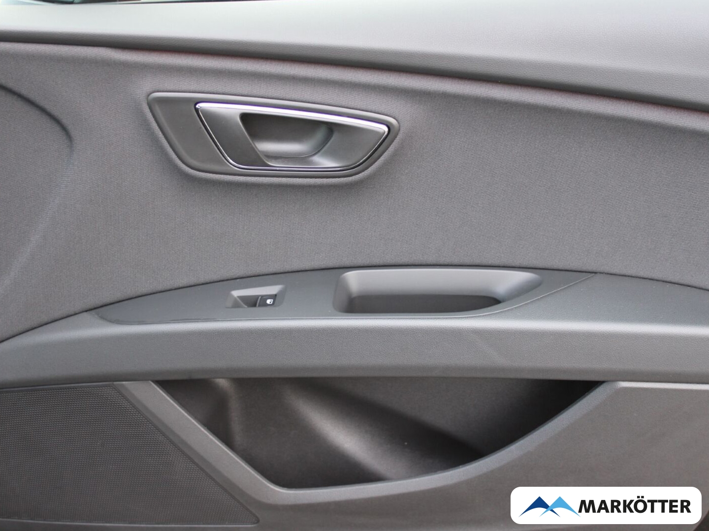 Fahrzeugabbildung SEAT Leon ST FR PDC/NAVI/PANO/BT/SHZ