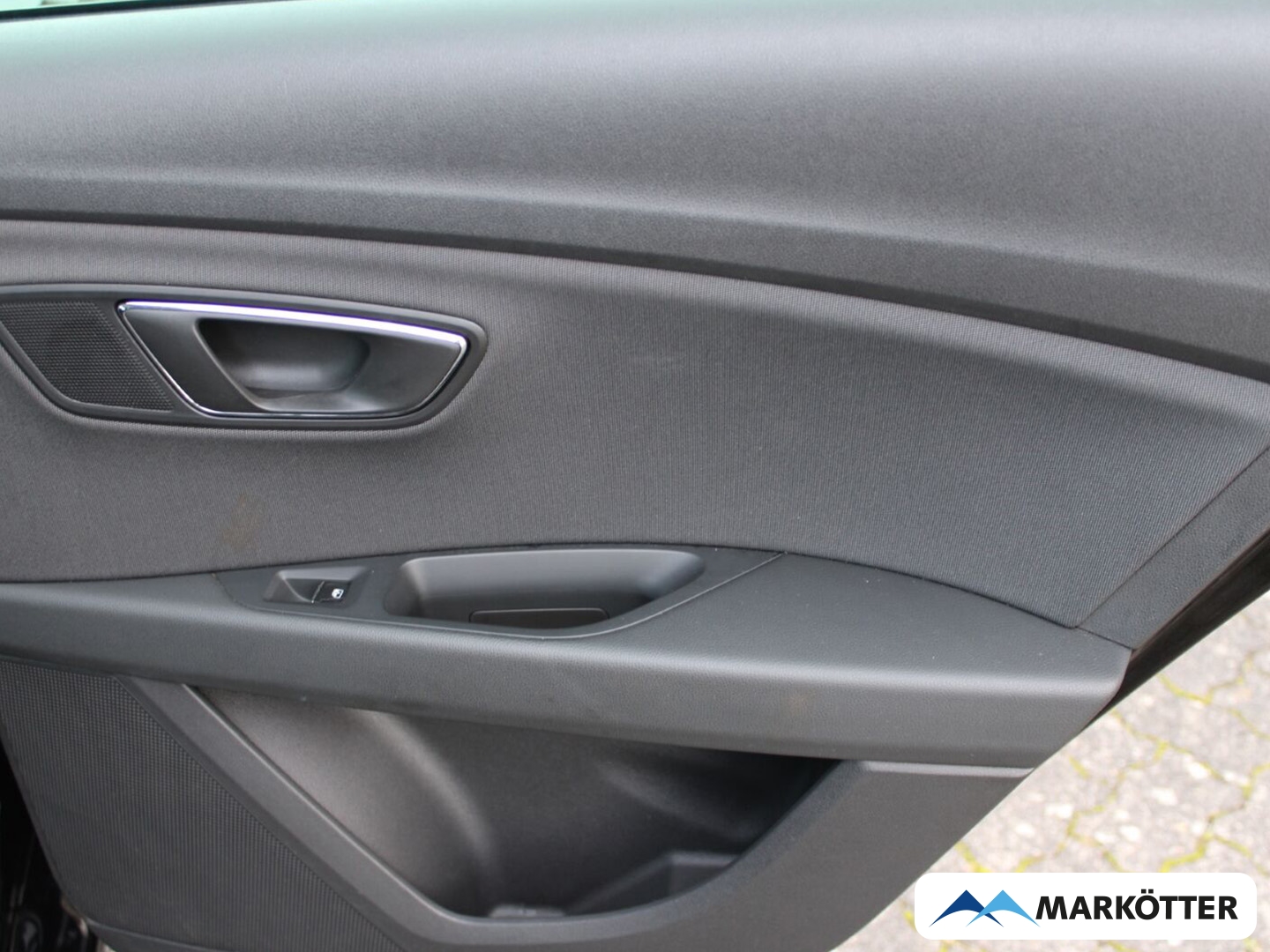 Fahrzeugabbildung SEAT Leon ST FR PDC/NAVI/PANO/BT/SHZ