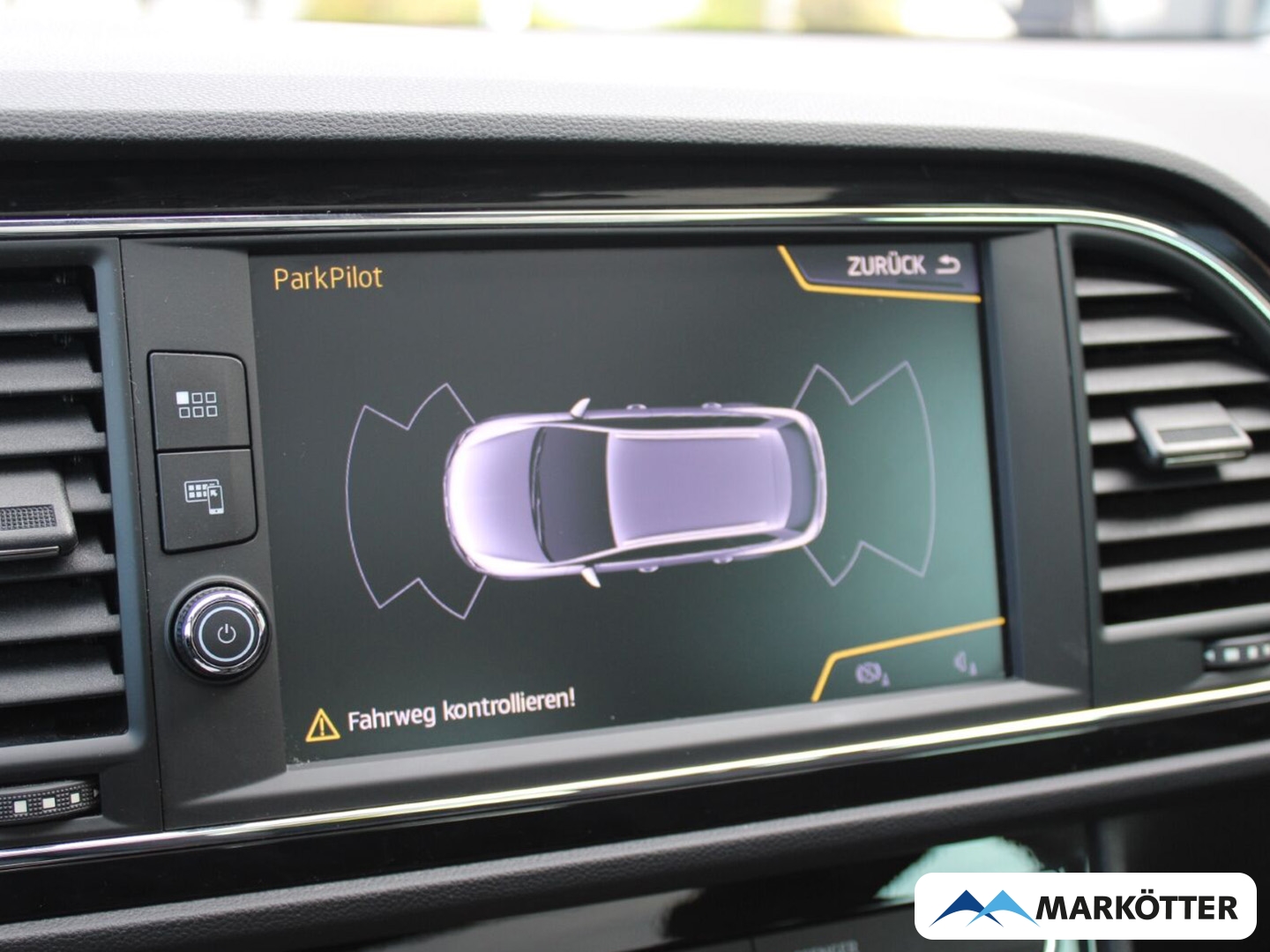 Fahrzeugabbildung SEAT Leon ST FR PDC/NAVI/PANO/BT/SHZ