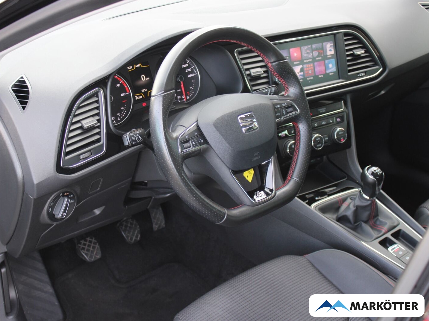 Fahrzeugabbildung SEAT Leon ST FR PDC/NAVI/PANO/BT/SHZ