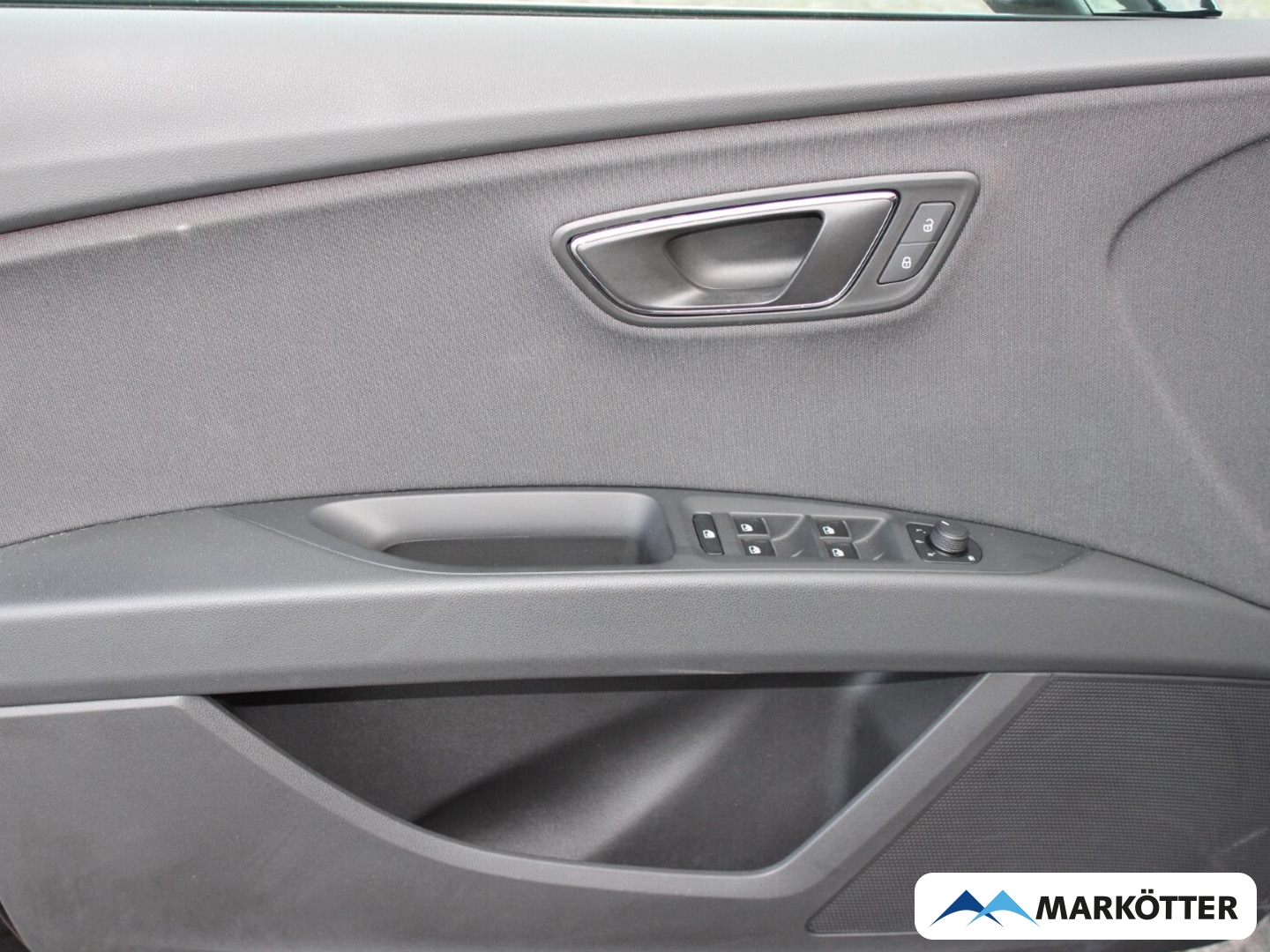 Fahrzeugabbildung SEAT Leon ST FR PDC/NAVI/PANO/BT/SHZ