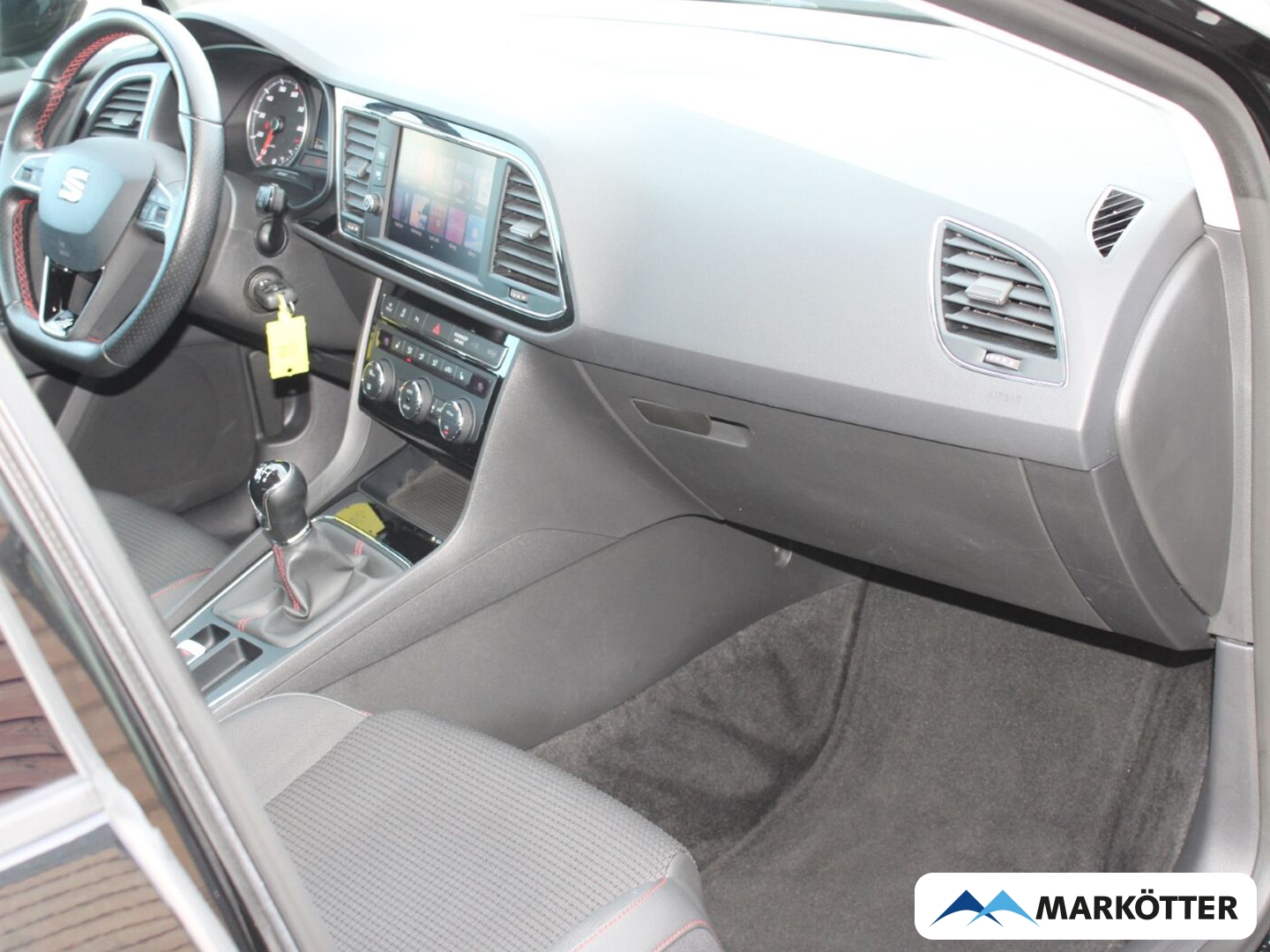 Fahrzeugabbildung SEAT Leon ST FR PDC/NAVI/PANO/BT/SHZ