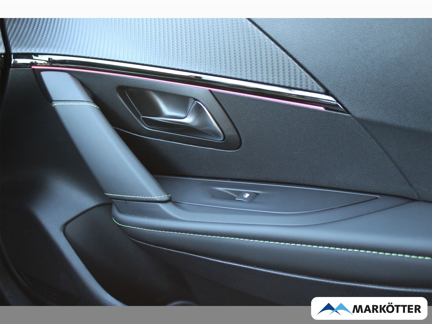 Fahrzeugabbildung Peugeot 208 GT 131 PS RFK/SHZ/NAVI/DAB/AUT/KEYLESS