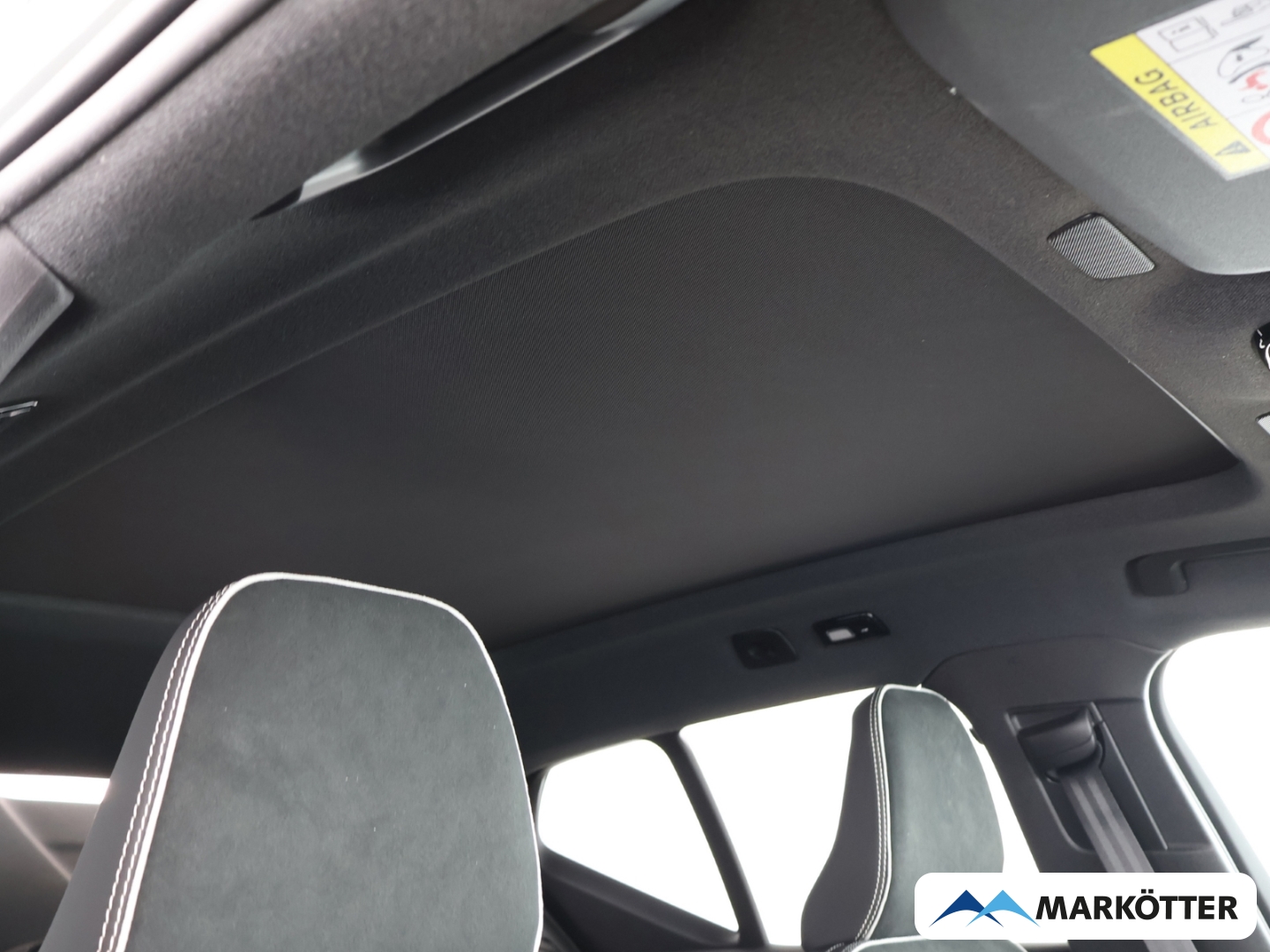 Fahrzeugabbildung Volvo XC40 B4 Ultra Dark/GJR/FSHZ/LED/Privacy/