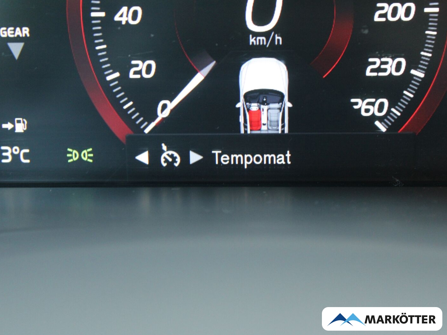 Fahrzeugabbildung Volvo XC60 Momentum 2WD AHK/TEMPO/PDC/el. Heckklappe