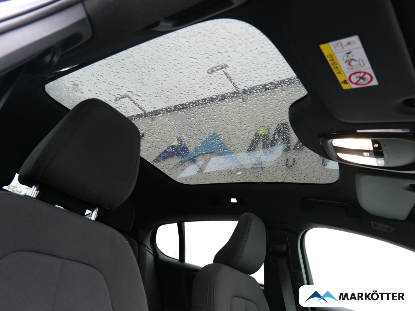 Fahrzeugabbildung Volvo C40 Recharge Single Pano/AHK/CAM/WÄRMEPUMPE