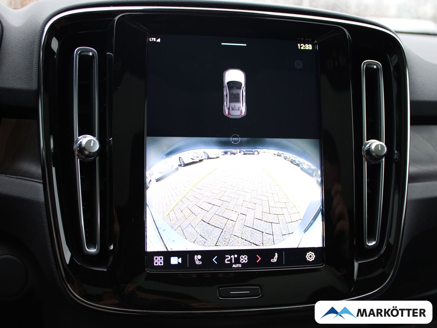 Fahrzeugabbildung Volvo C40 Ultimate Recharge Pure Electric AWD ACC/PANO