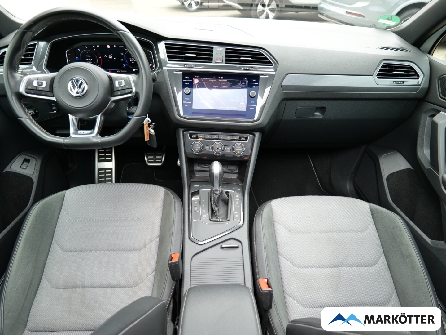 Fahrzeugabbildung Volkswagen Tiguan 2.0 TDI R-Line Black ACC/Pano/360/HuD/AHK