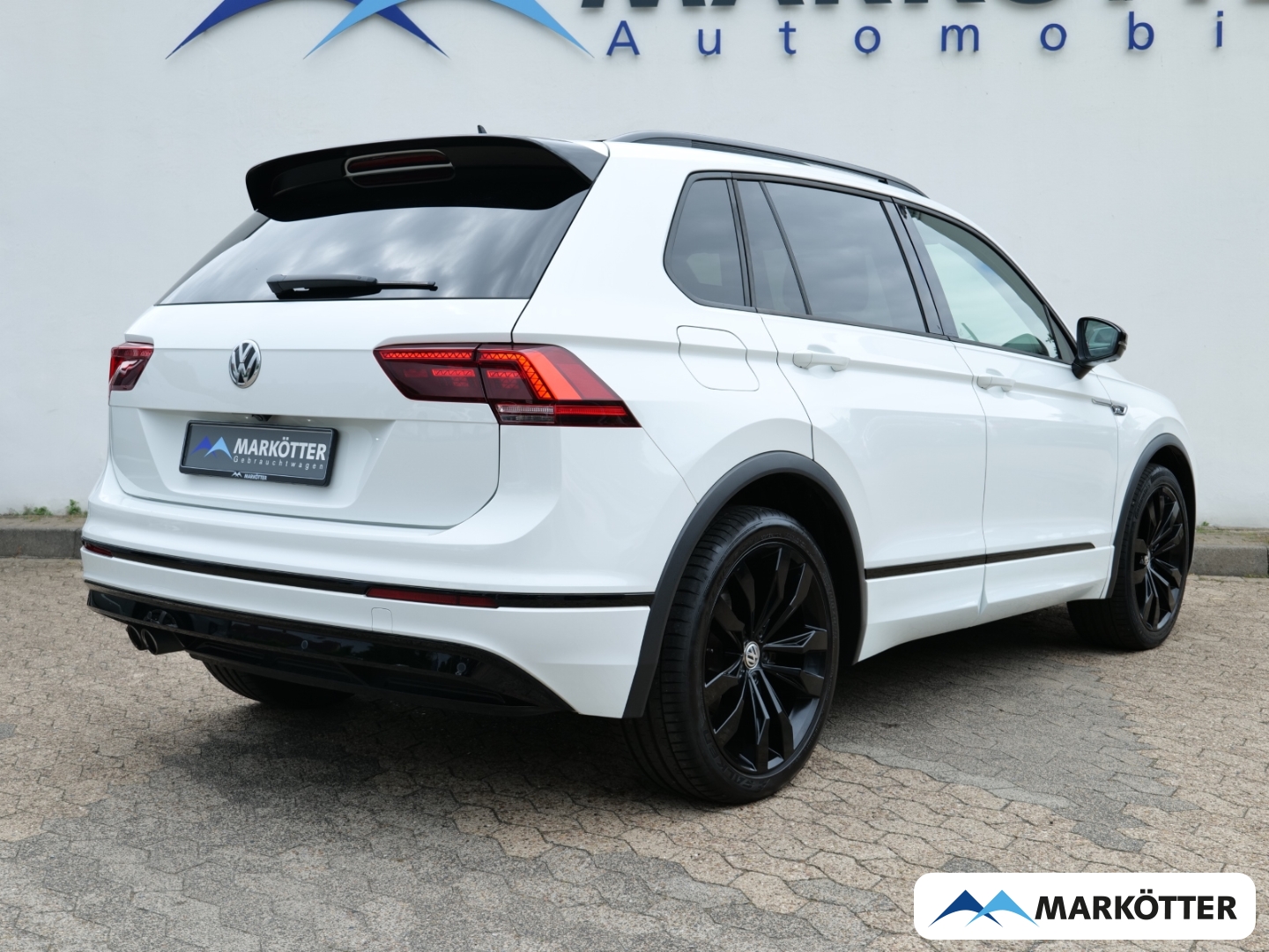 Fahrzeugabbildung Volkswagen Tiguan 2.0 TDI R-Line Black ACC/Pano/360/HuD/AHK