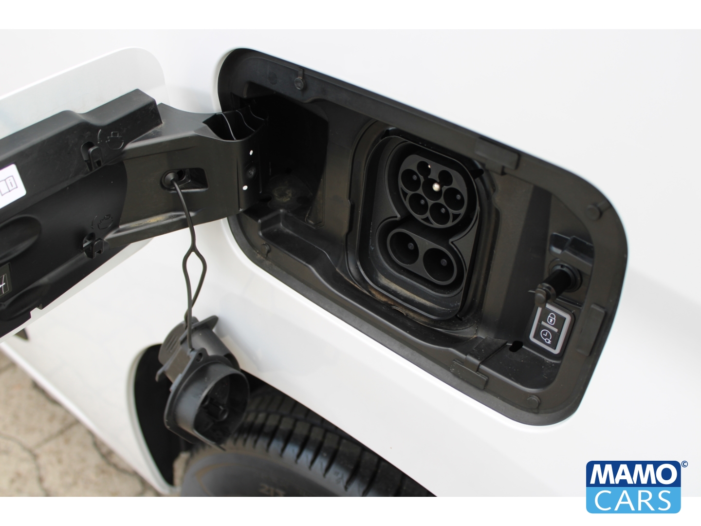 Fahrzeugabbildung Opel Combo Electric Cargo Basis/BLUETOOTH/SITZHEIZUNG/KLIMAAUTOMATIK