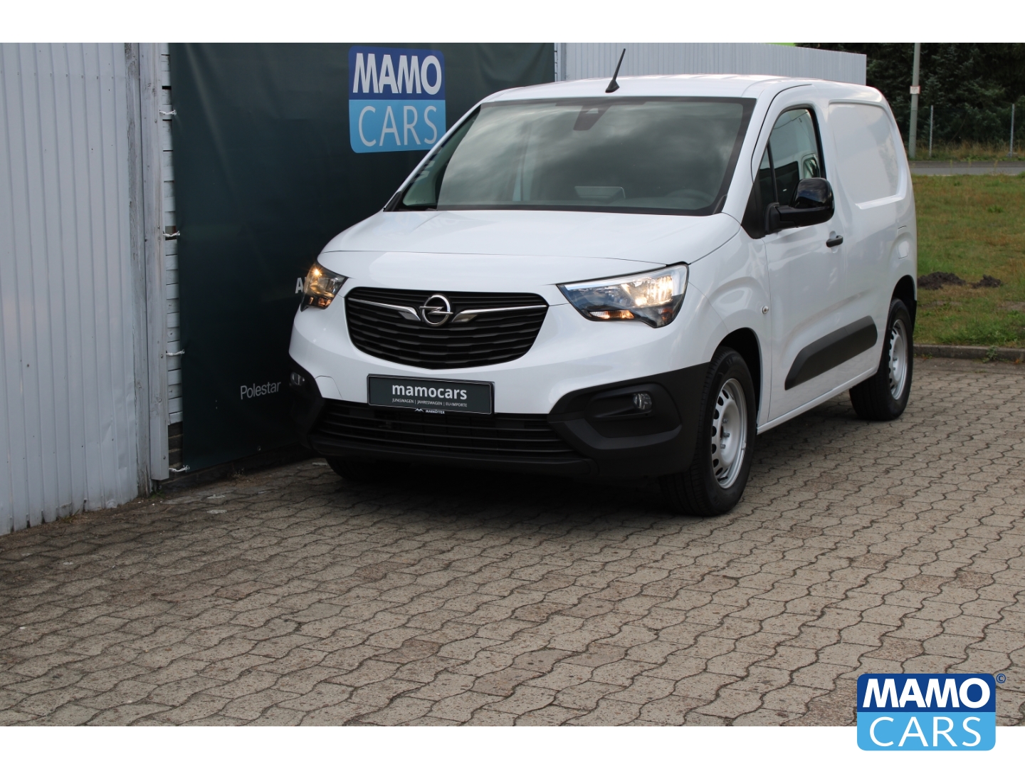 Fahrzeugabbildung Opel Combo Electric Cargo Basis/BLUETOOTH/SITZHEIZUNG/KLIMAAUTOMATIK