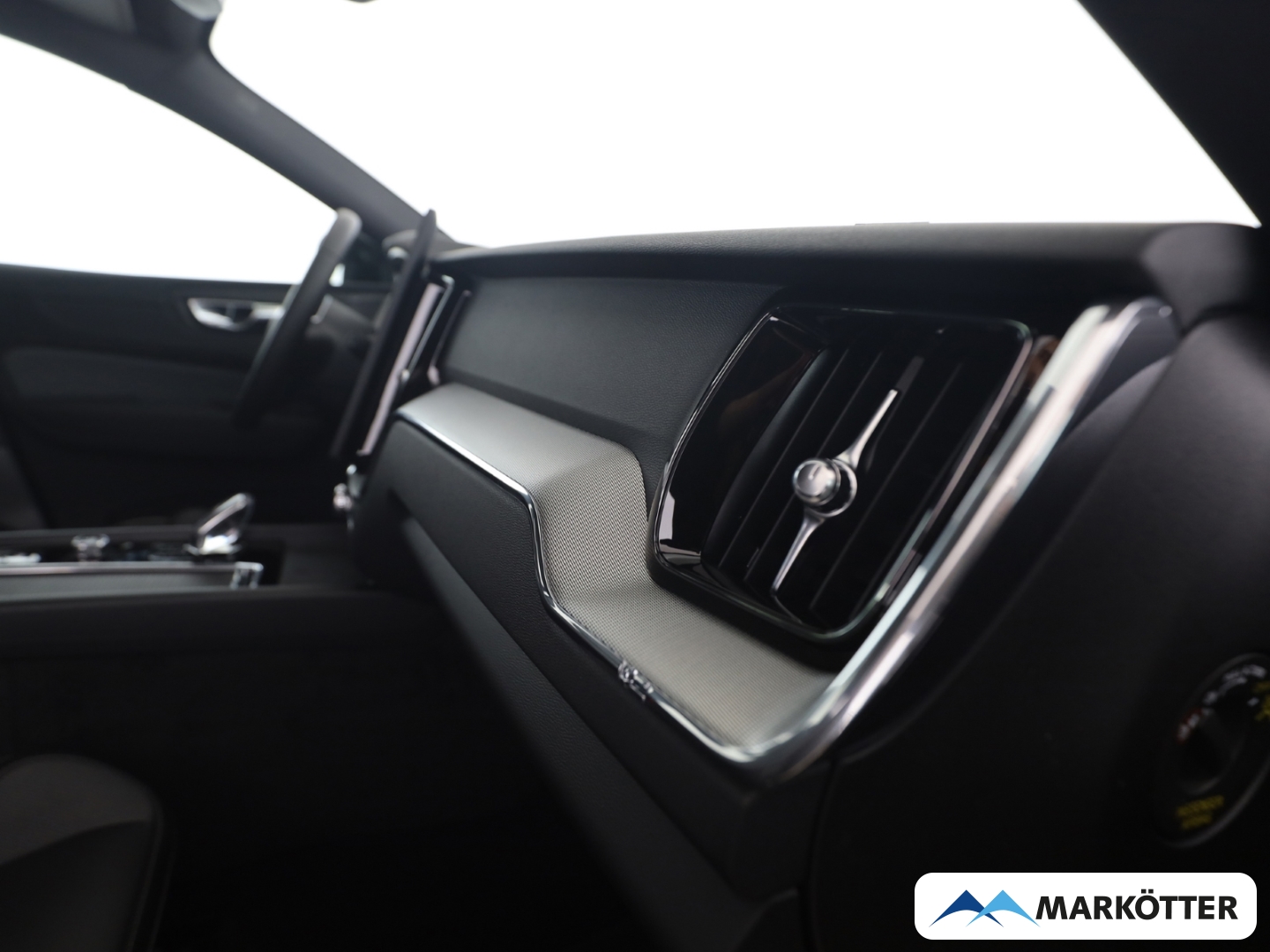 Fahrzeugabbildung Volvo XC60 T8 AWD Plus Black Edition Plug-In Hybrid