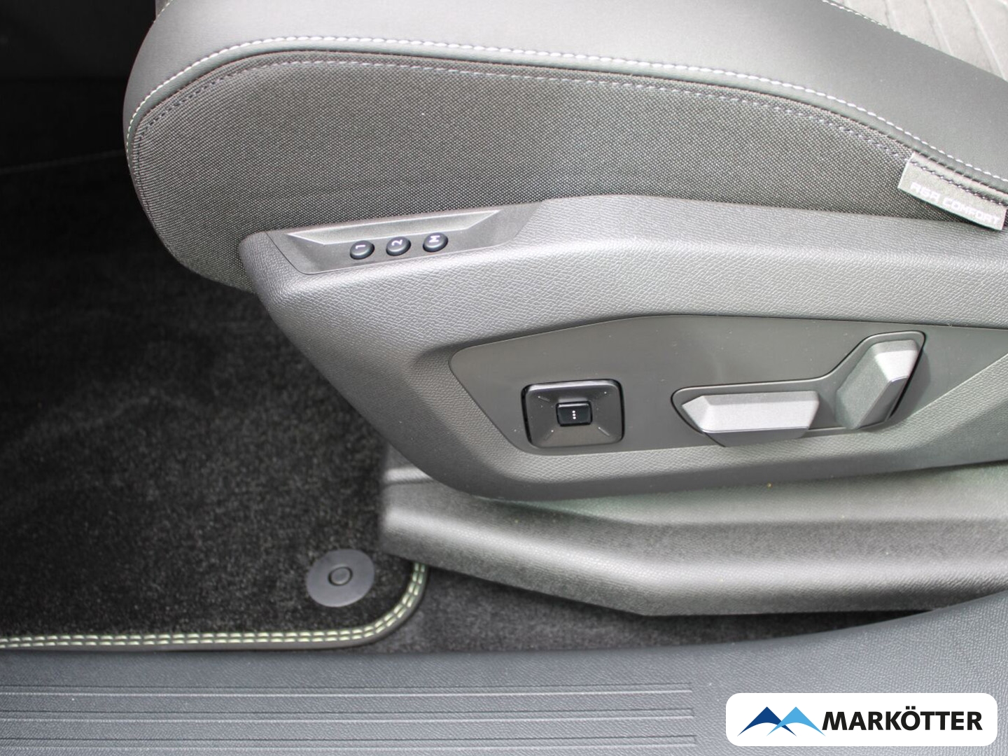 Fahrzeugabbildung Peugeot 3008 Elektromotor 230 Long Range GT, Alcantara-Memory, AHK, Elektr. Heckklappe,