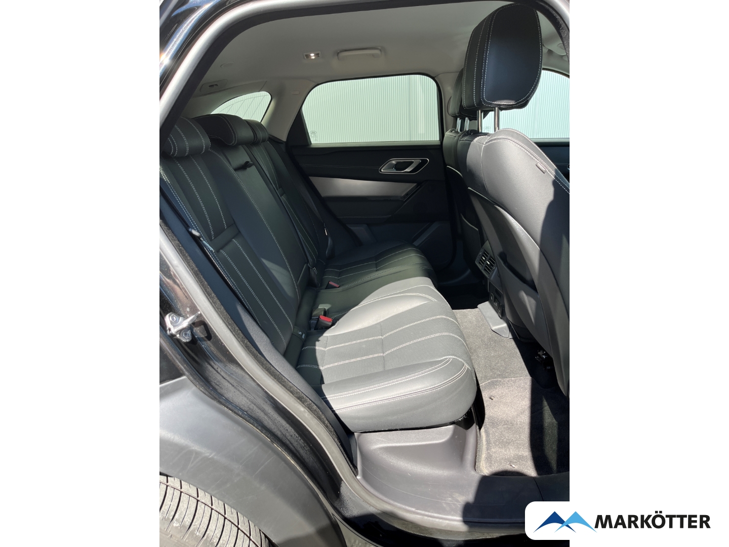 Fahrzeugabbildung Land Rover Range Rover Velar P400e S Black-Pkt/ACC/AHK/20''