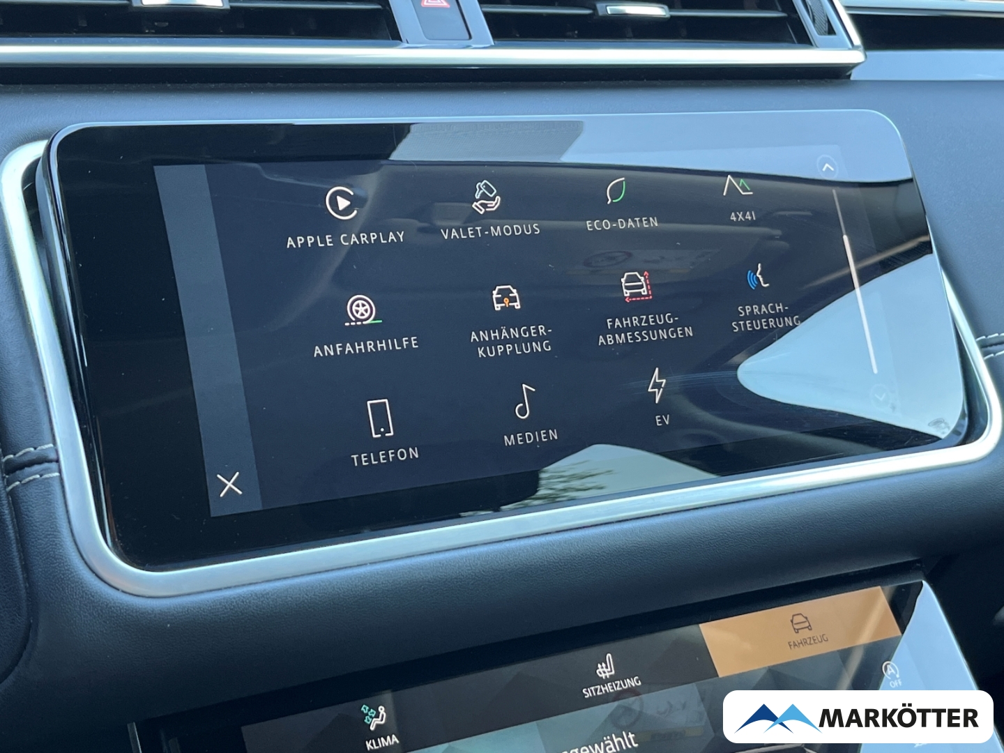 Fahrzeugabbildung Land Rover Range Rover Velar P400e S Black-Pkt/ACC/AHK/20''