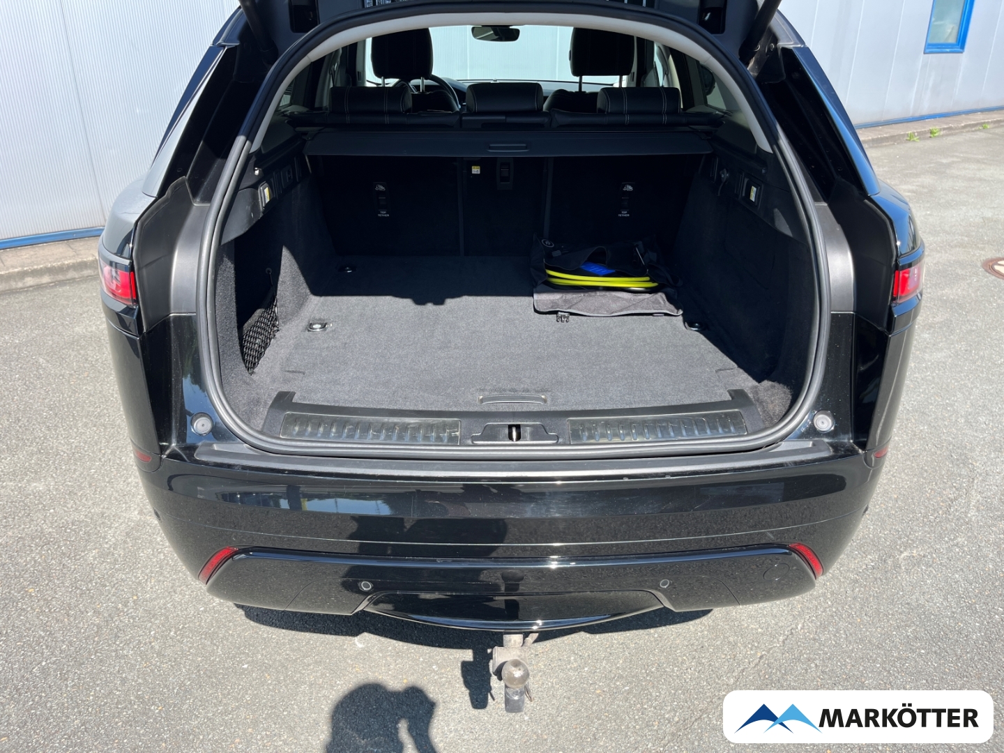Fahrzeugabbildung Land Rover Range Rover Velar P400e S Black-Pkt/ACC/AHK/20''