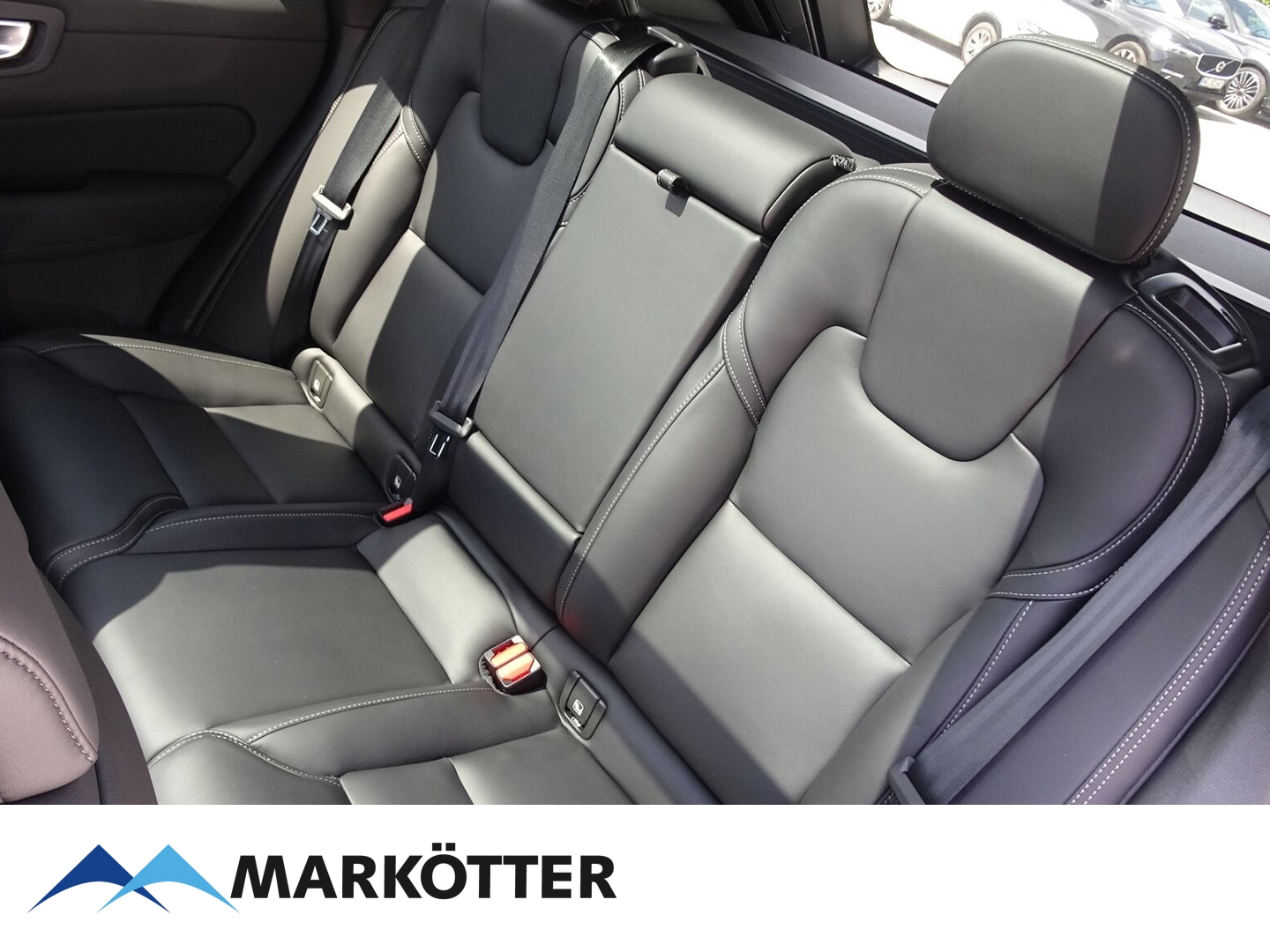 Fahrzeugabbildung Volvo XC60 T6 AWD Plus Black Edition Plug-In Hybrid