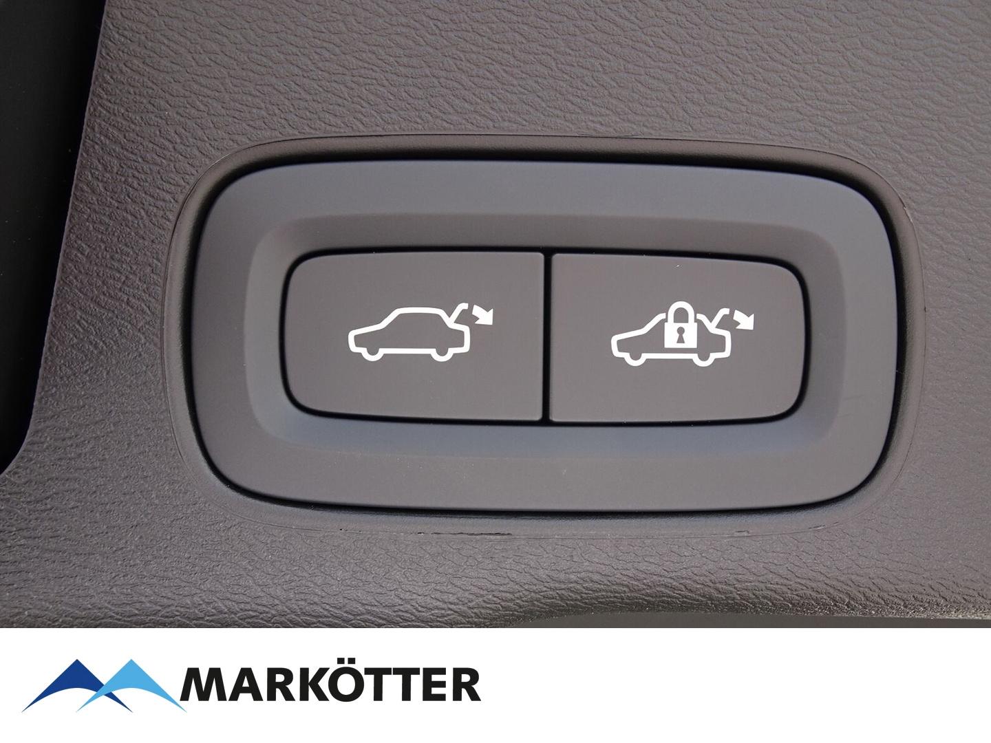Fahrzeugabbildung Volvo XC60 T6 AWD Plus Black Edition Plug-In Hybrid