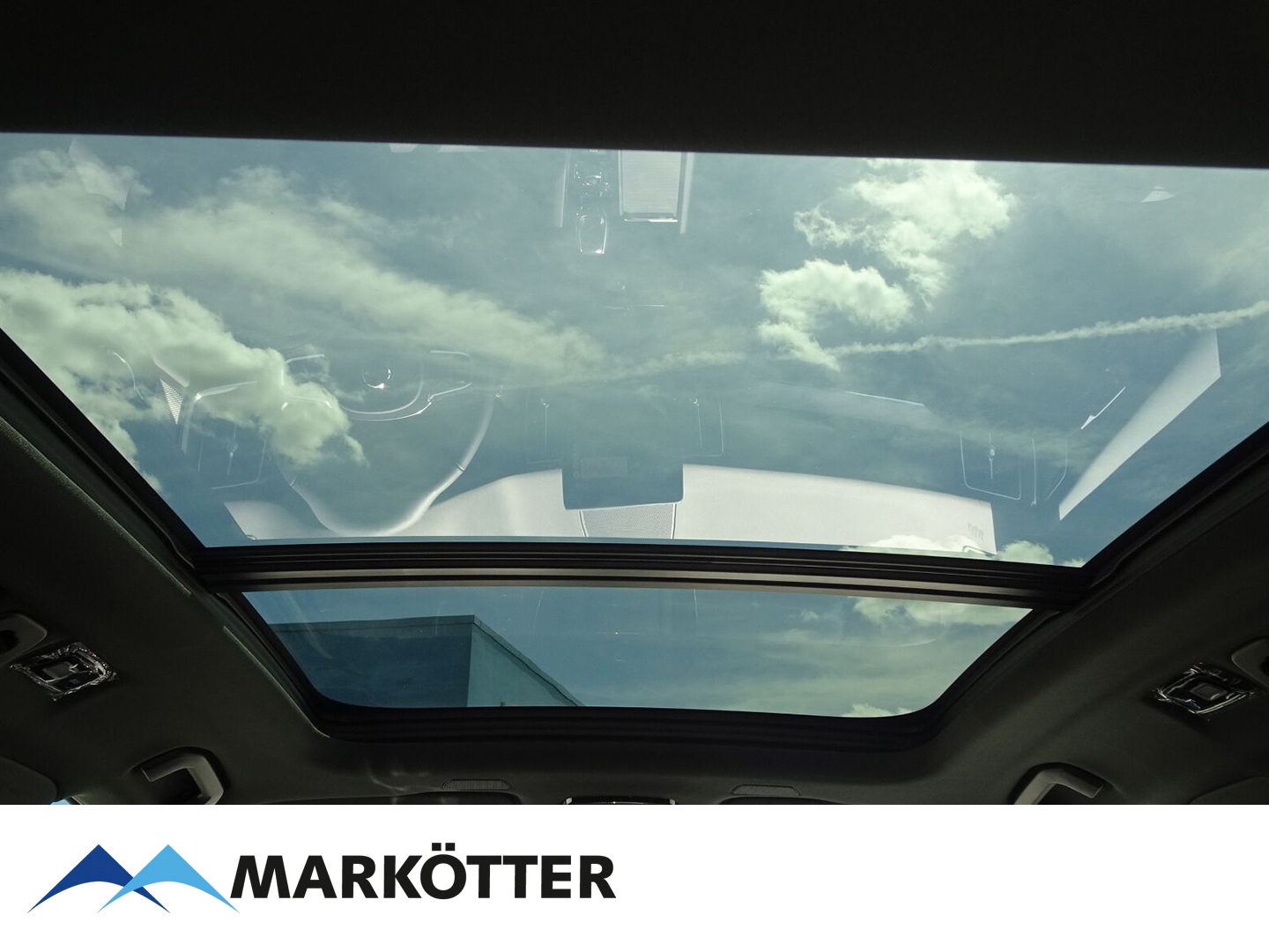 Fahrzeugabbildung Volvo XC60 T6 AWD Plus Black Edition Plug-In Hybrid