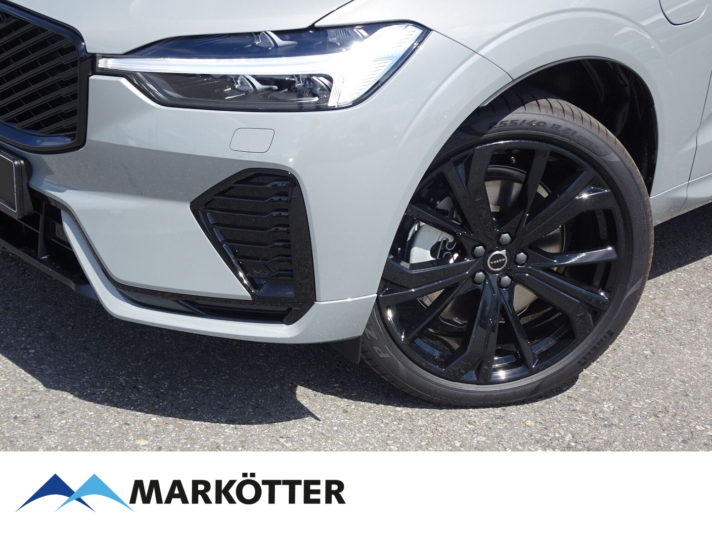 Fahrzeugabbildung Volvo XC60 T6 AWD Plus Black Edition Plug-In Hybrid