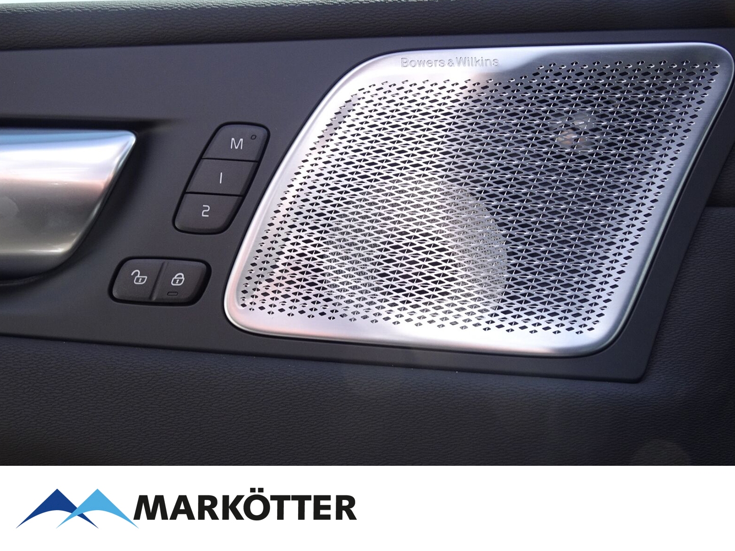 Fahrzeugabbildung Volvo XC60 T6 AWD Plus Black Edition Plug-In Hybrid
