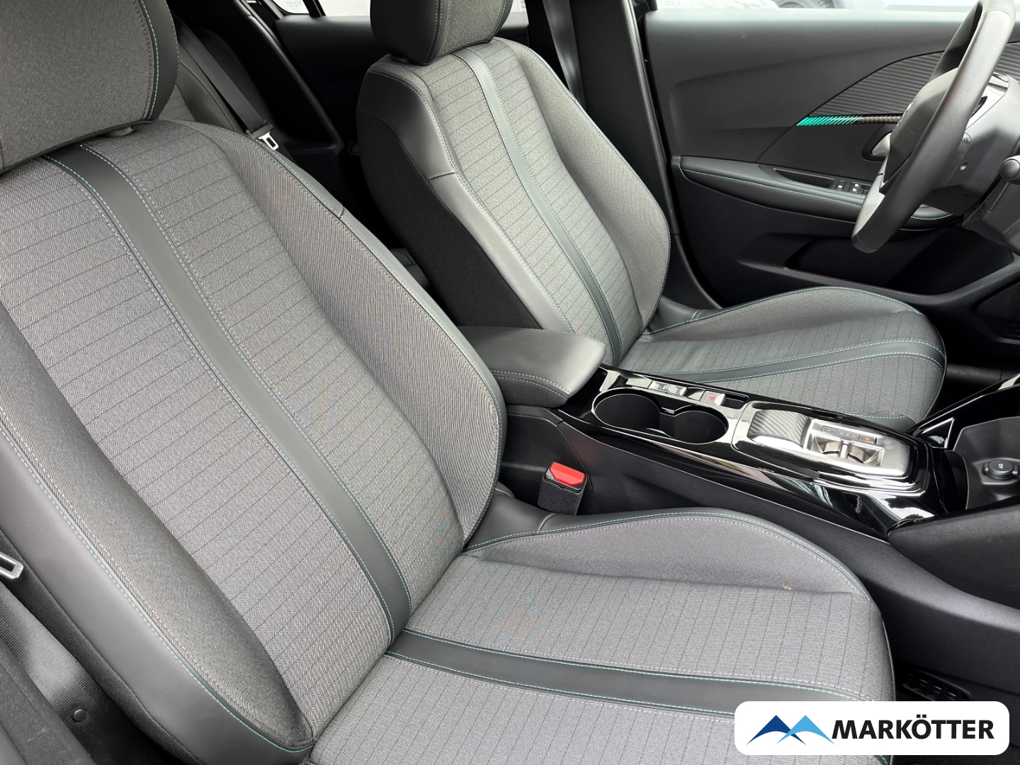 Fahrzeugabbildung Peugeot 208 e- Allure Pack SHZ/DAB/LED/PDC