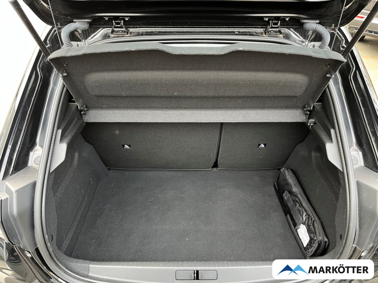 Fahrzeugabbildung Peugeot 208 e- Allure Pack SHZ/DAB/LED/PDC